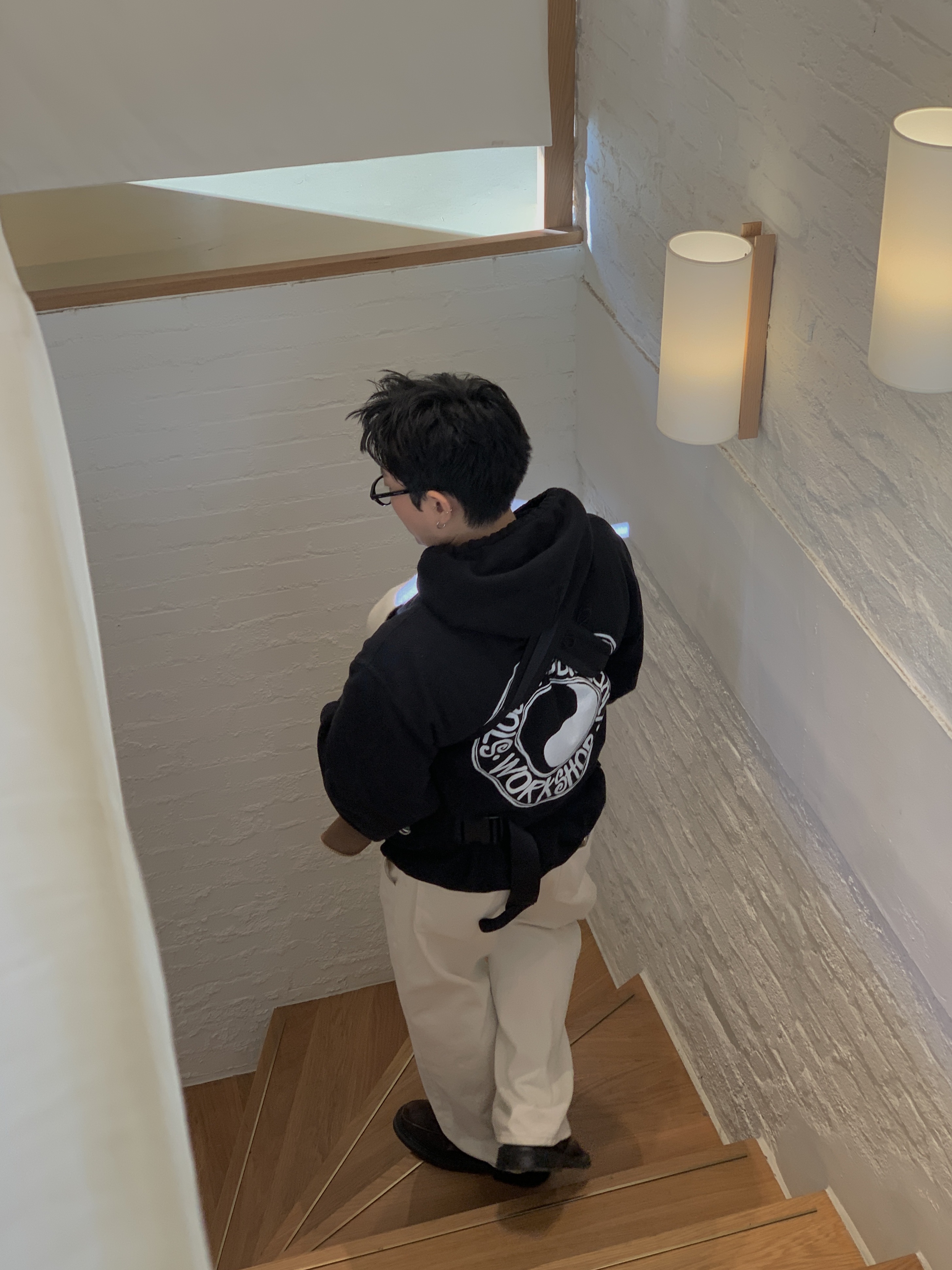 Gentle Monster x Maison Margiela MM112 Black Clear, Stussy x Our Legacy Work Shop Pigment Dyed Buana Hoodie Black 착용 스타일 - 2