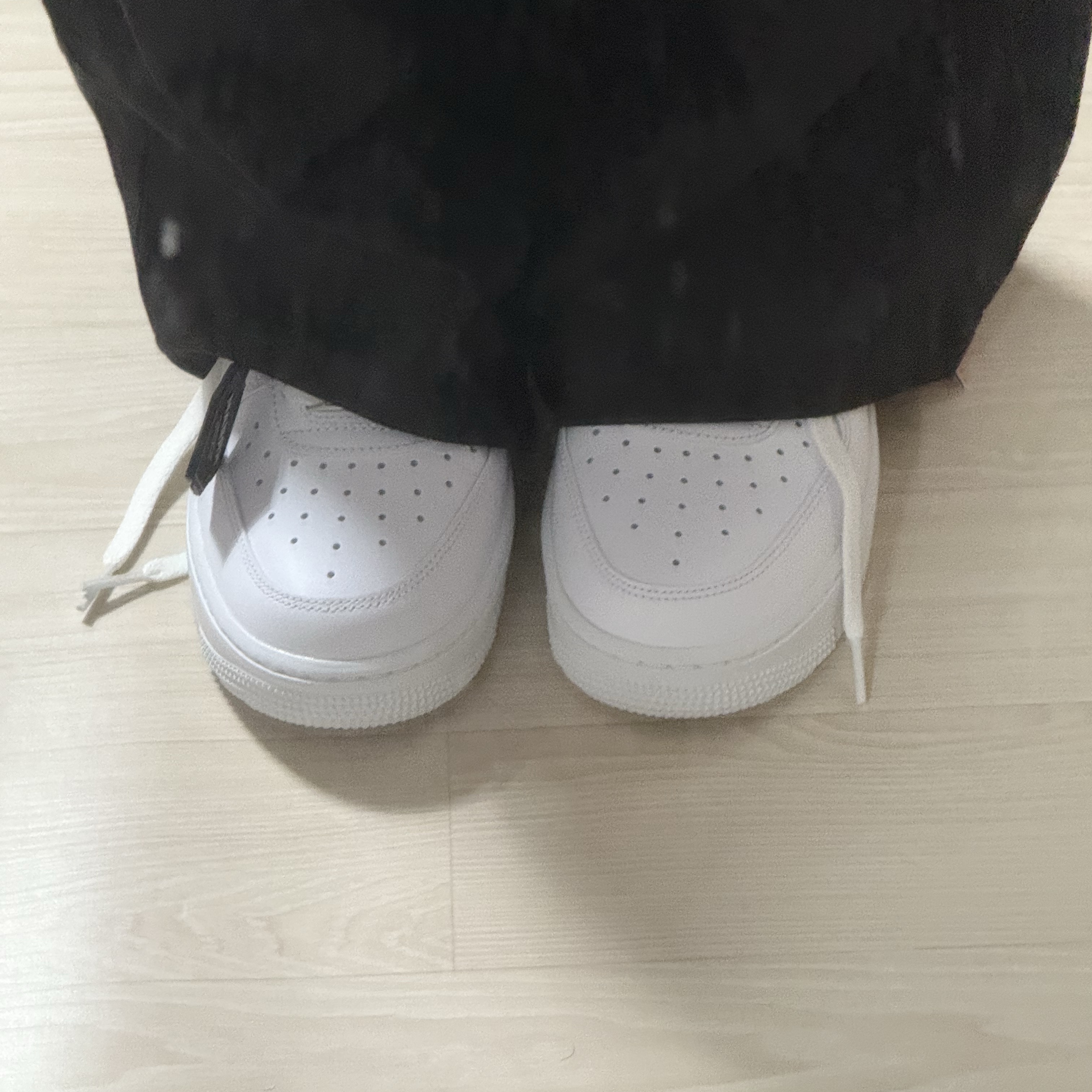 (W) Nike Air Force 1 '07 Low White 착용 스타일 - 2