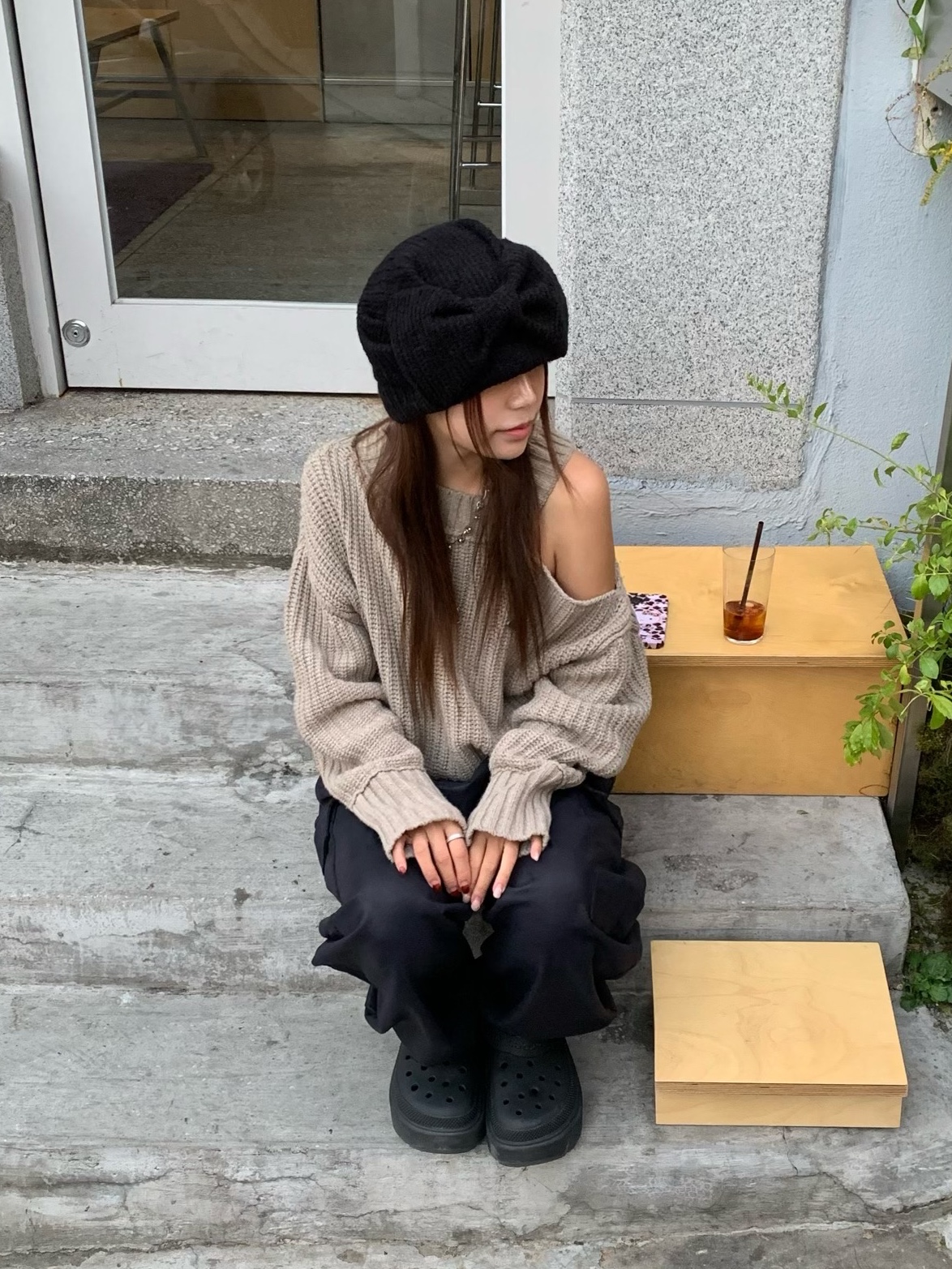 Crocs Stomp Clog Black 착용 스타일
