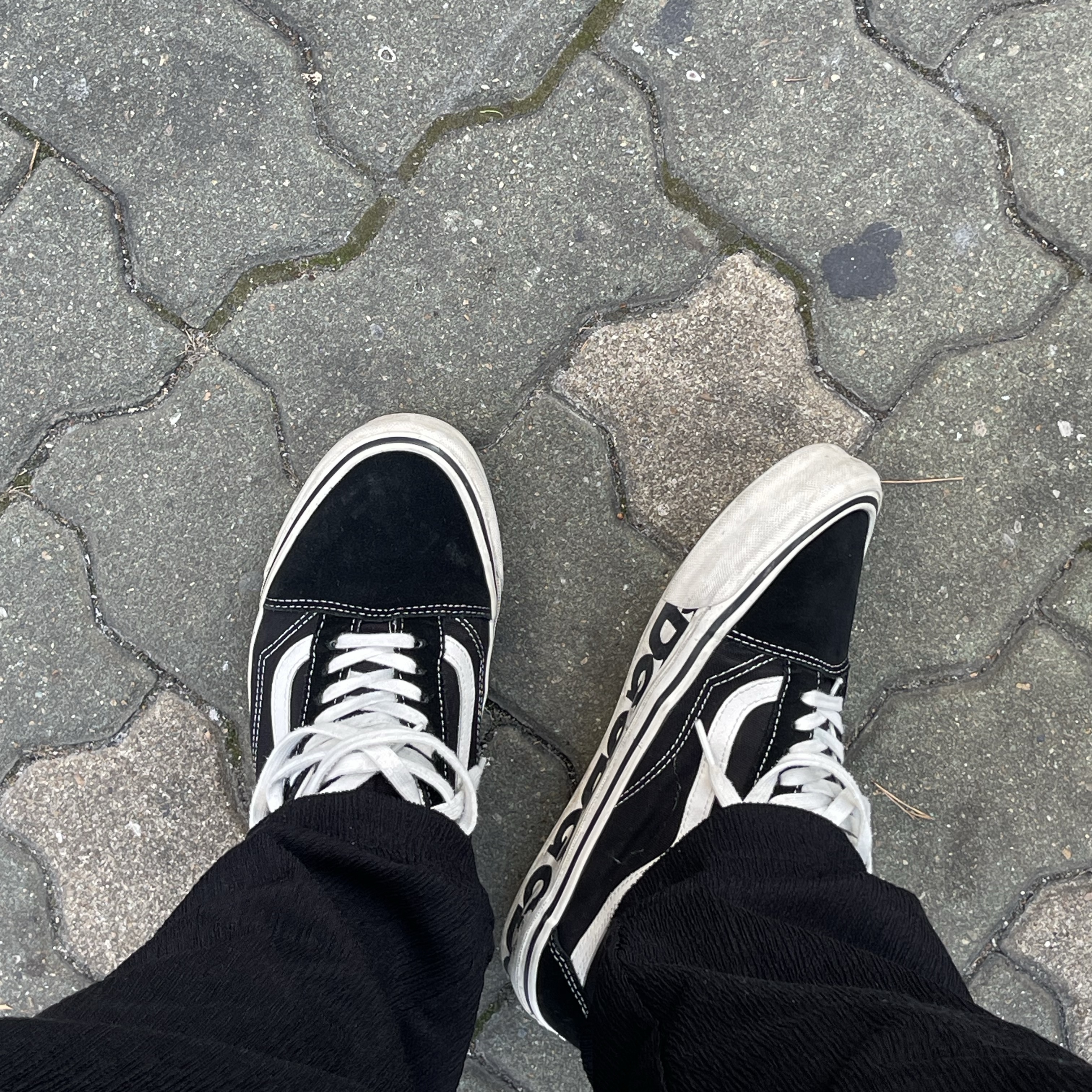 Vans x CDG OTW Old Skool Black 착용 스타일