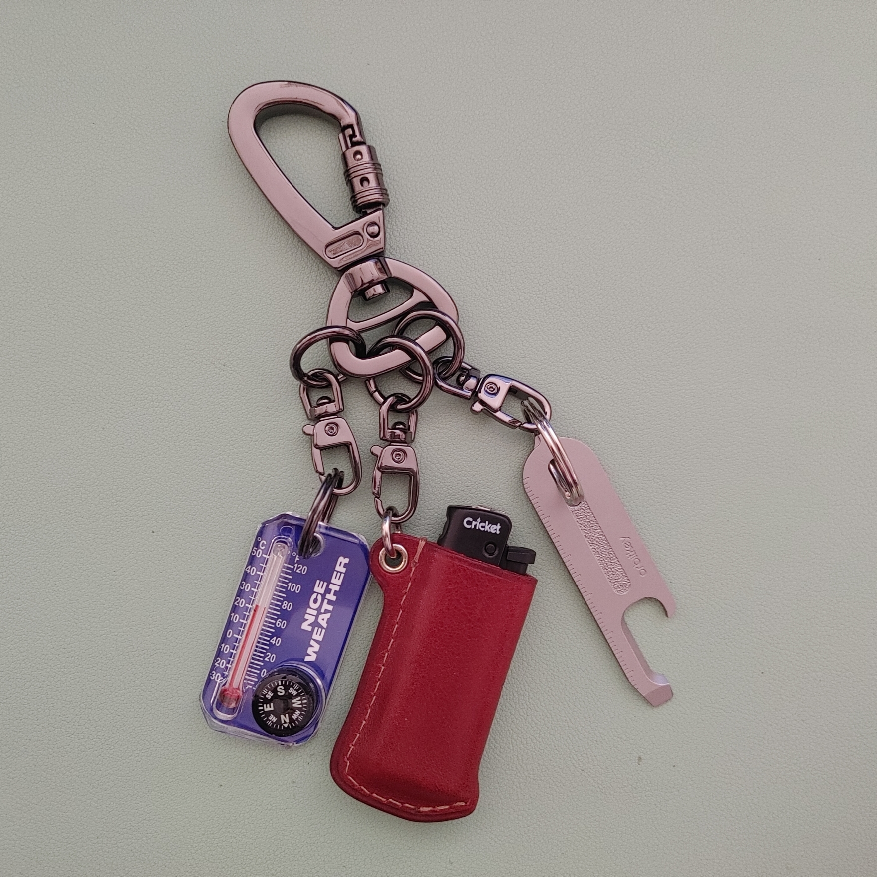 Nice Weather Thermometer Keyring Blue 착용 스타일