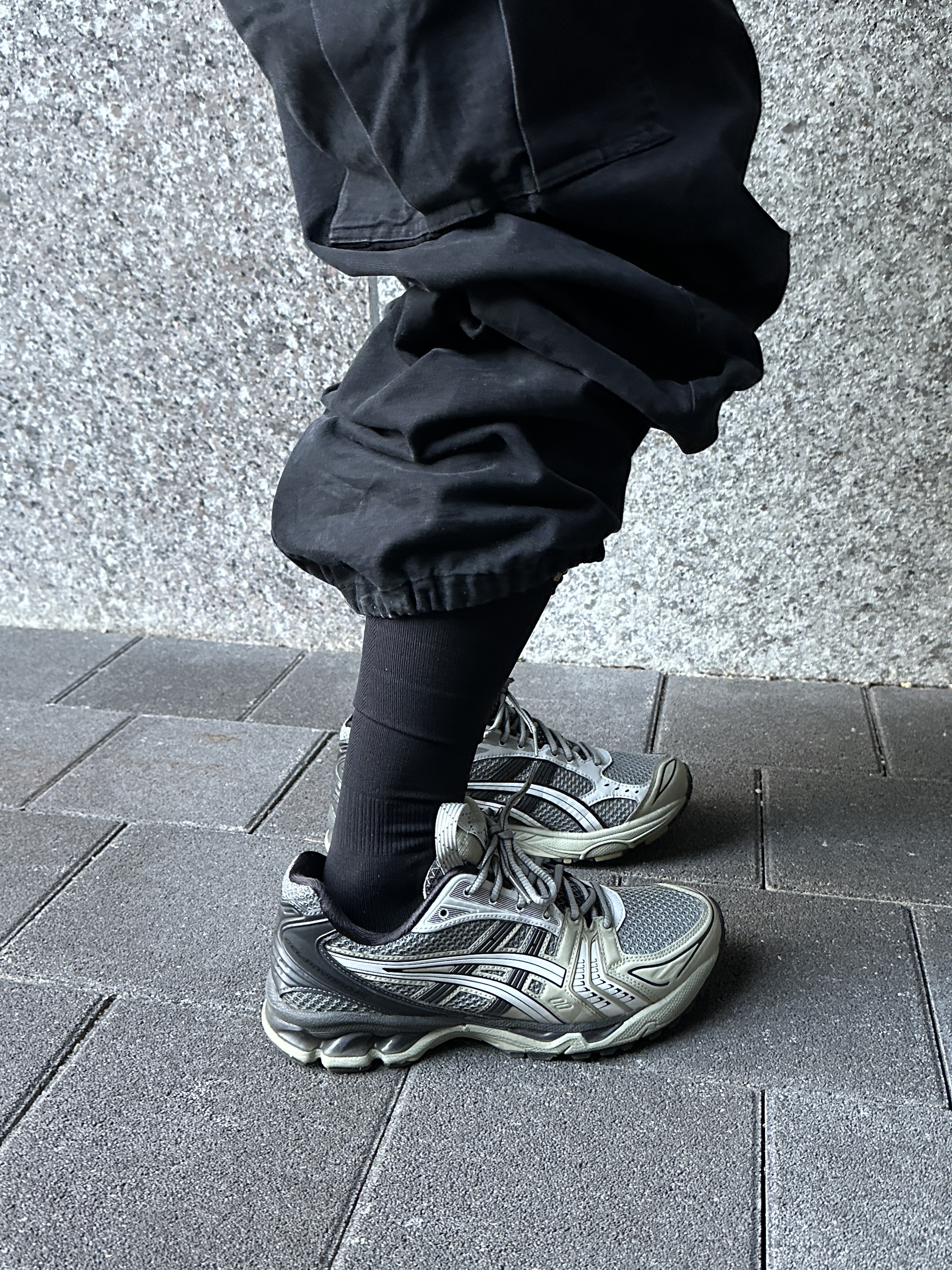 Socks Up Compression Running Knee Socks Black, Asics UB1-S Gel-Kayano 14 Piedmont Grey 착용 스타일 - 7