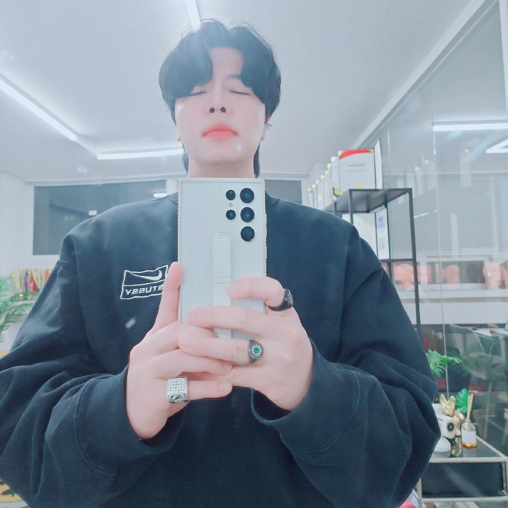 KREAM 프로필 이미지