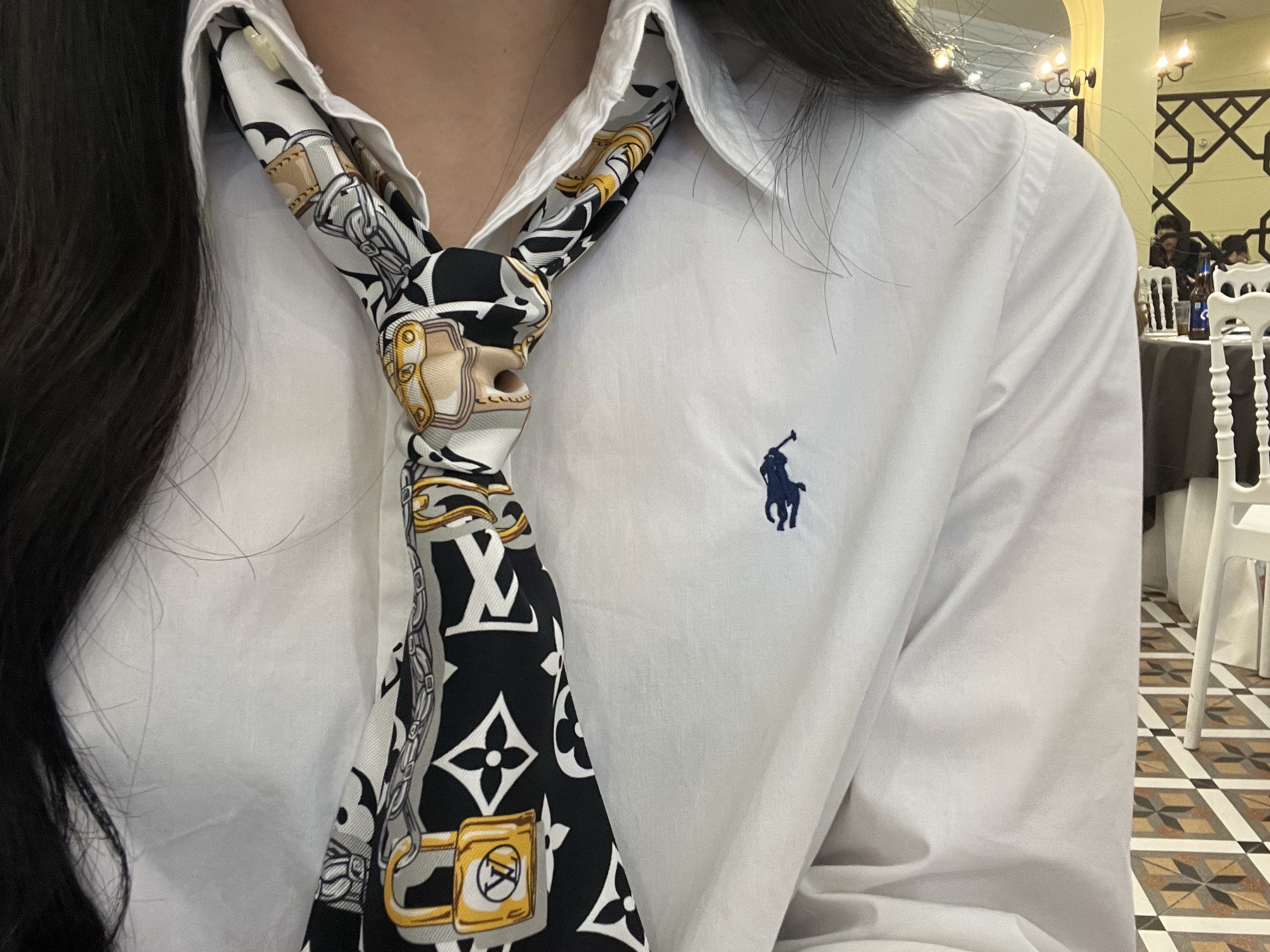 (W) Louis Vuitton Monogram Confidential Bandeau Black, [30% 적립] Polo Ralph Lauren Classic Fit Garment Dyed Oxford Shirt White 착용 스타일