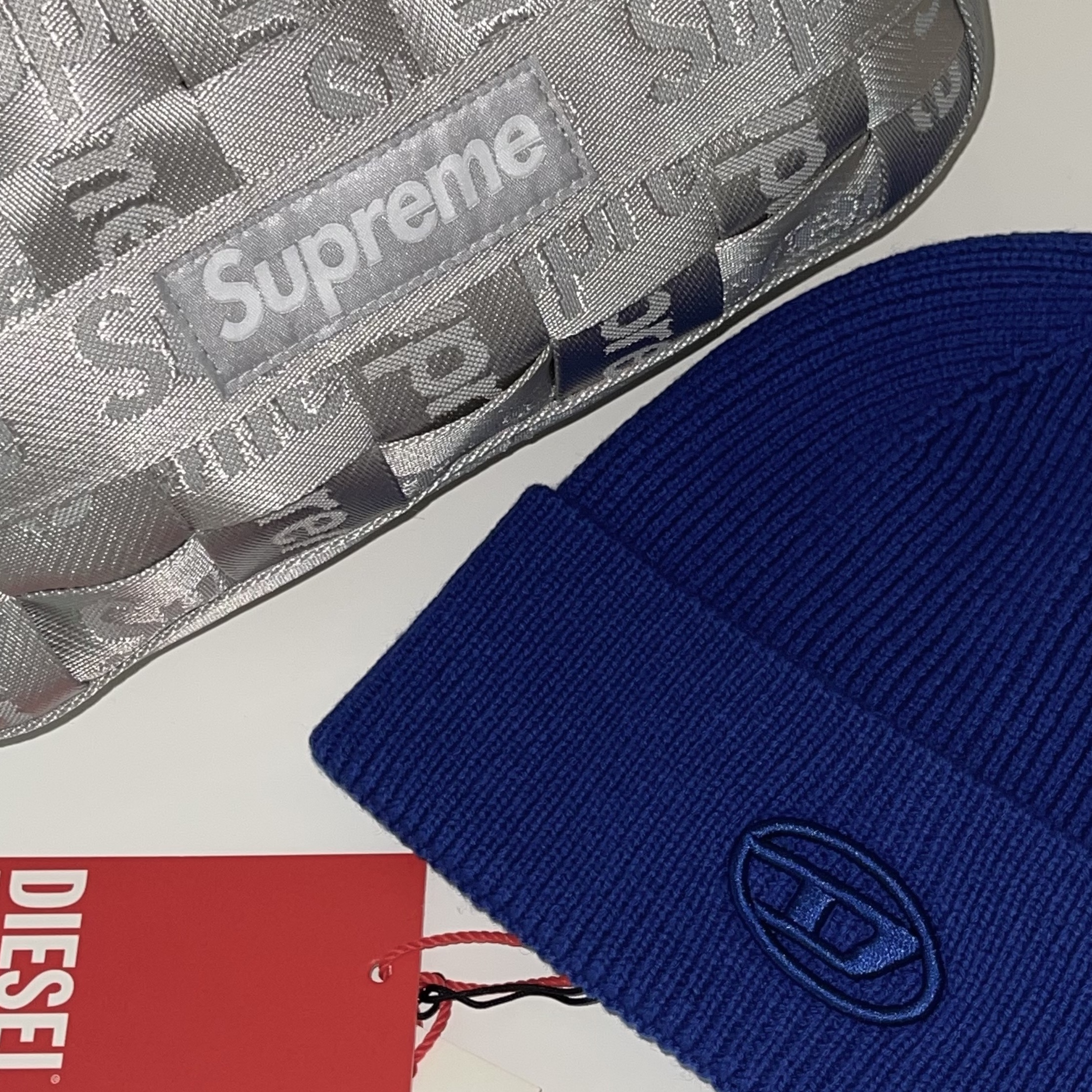 Diesel K-Coder-Fully B Ribbed Beanie with D Embroidery Blue, Supreme Woven Utility Bag Grey - 24SS 착용 스타일 - 1