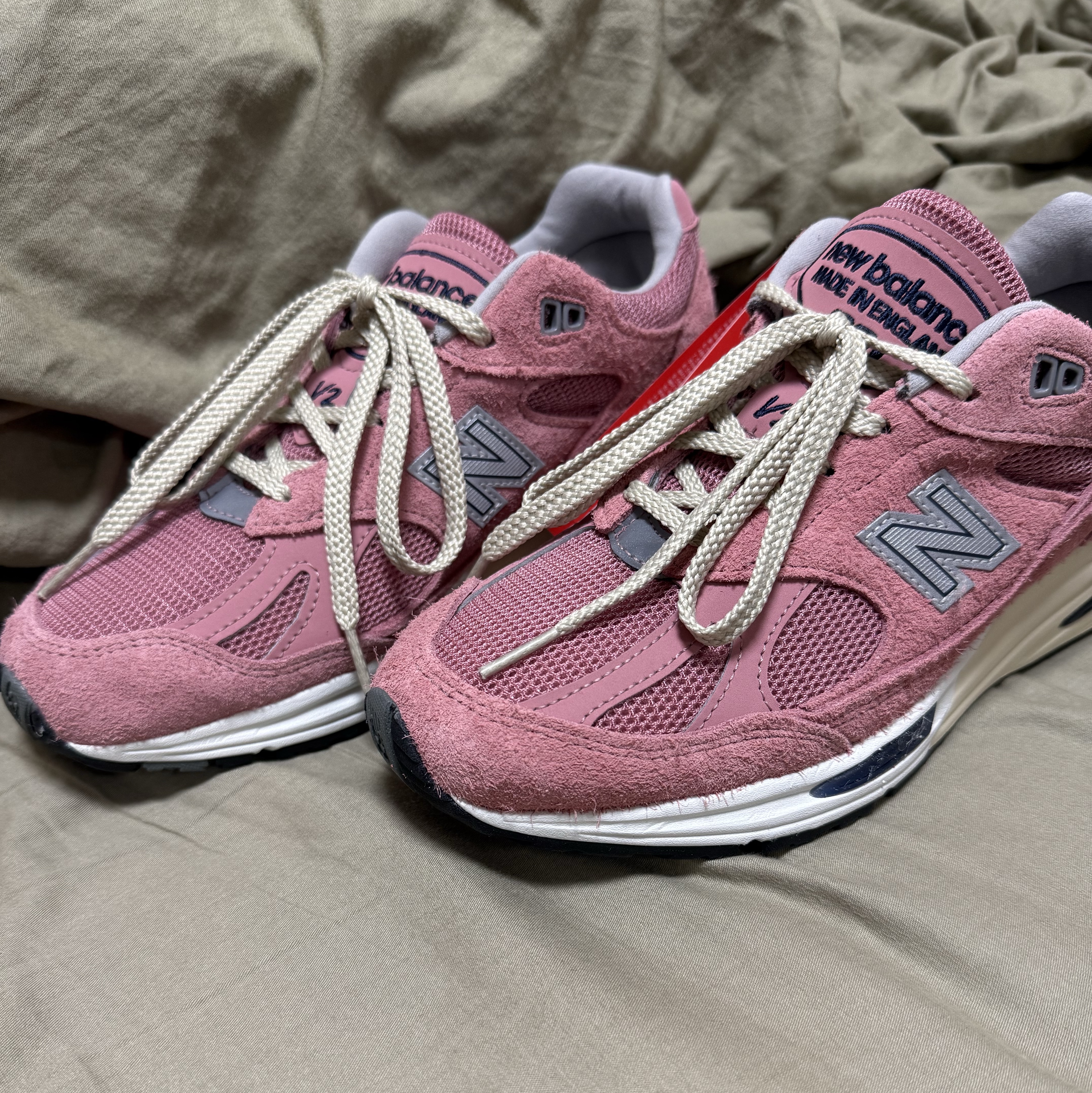 New Balance 991v2 Made in UK Brandied Apricot 착용 스타일 - 2
