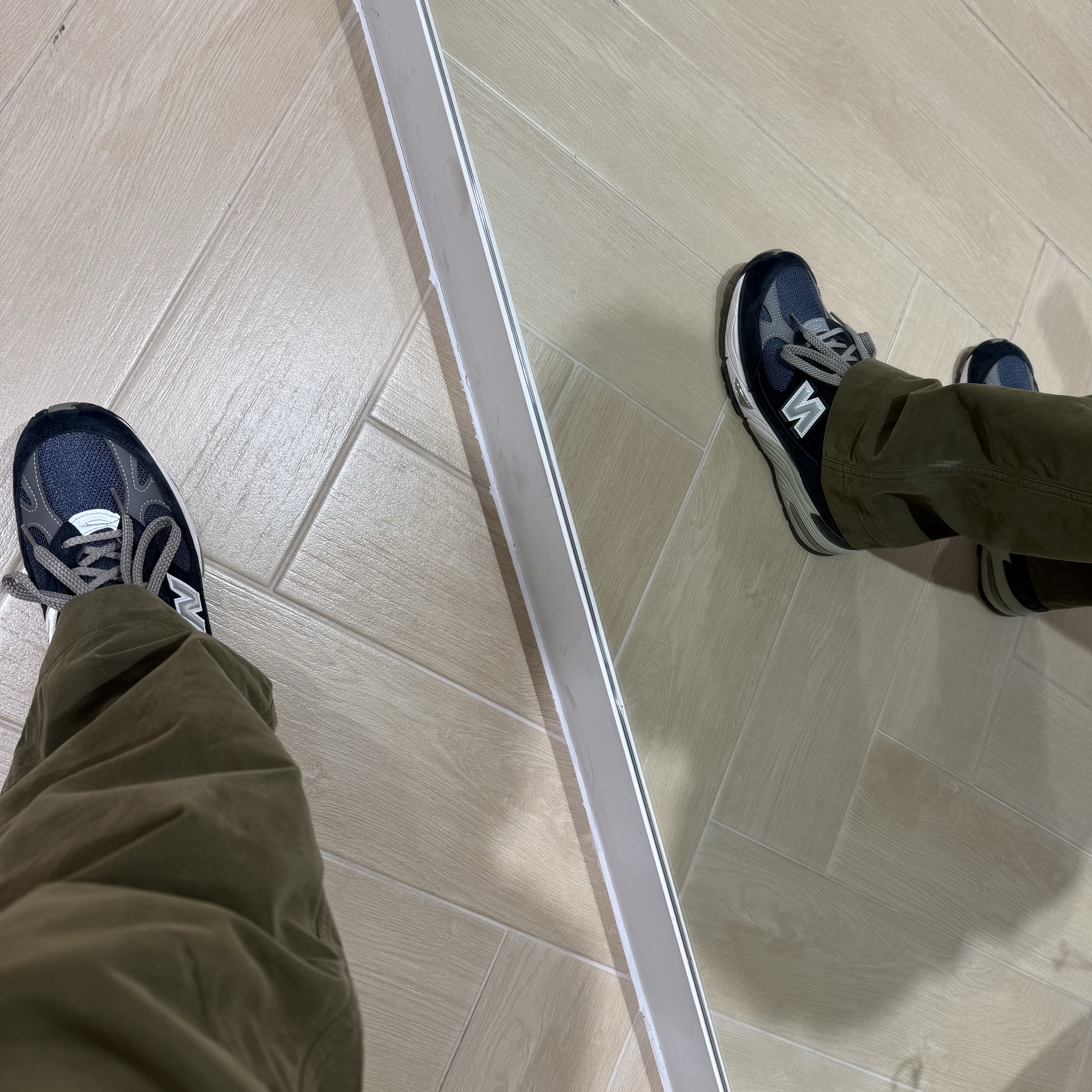 New Balance 991 Made in UK Navy 착용 스타일 - 1