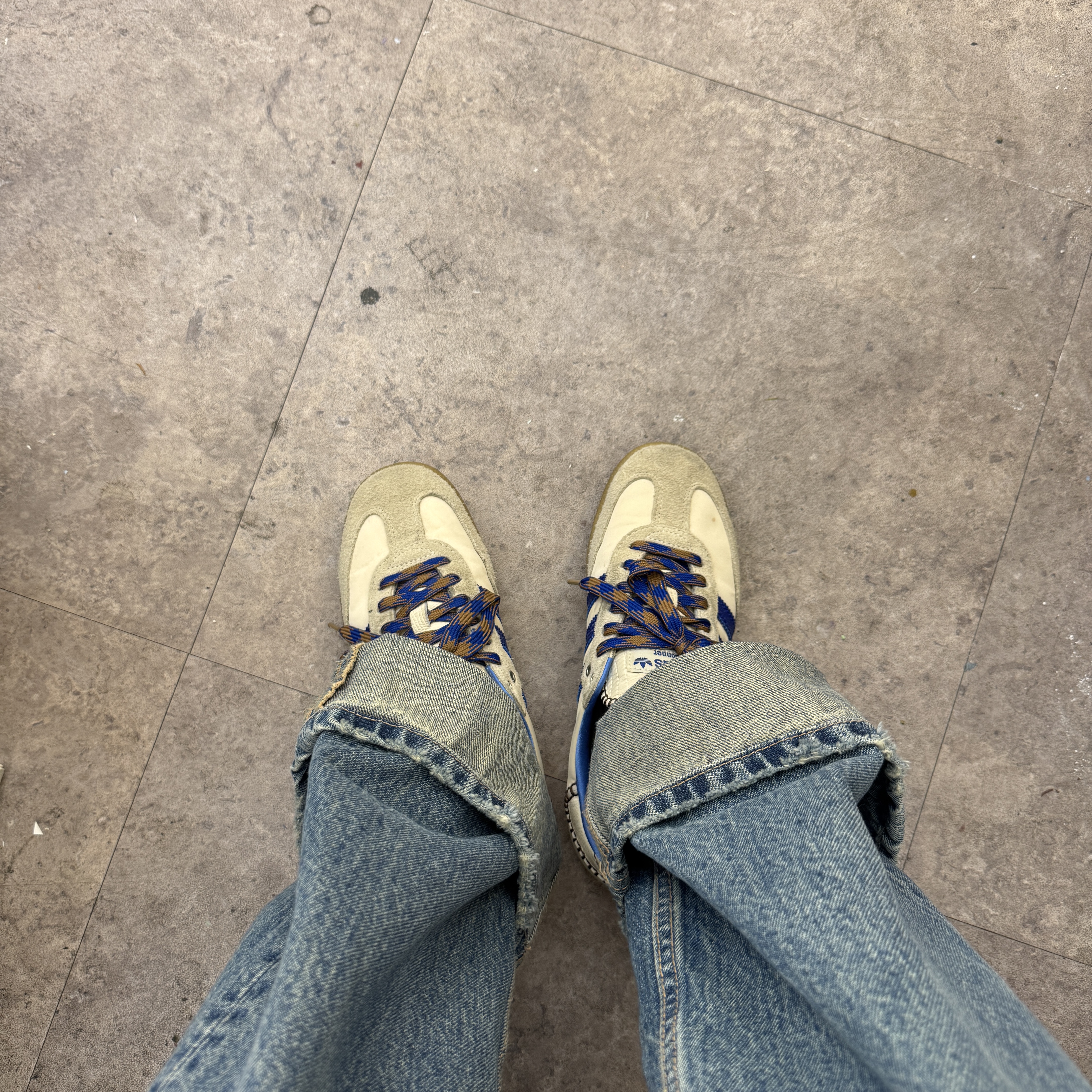 Adidas x Wales Bonner Samba Wonder Clay Royal Blue 착용 스타일
