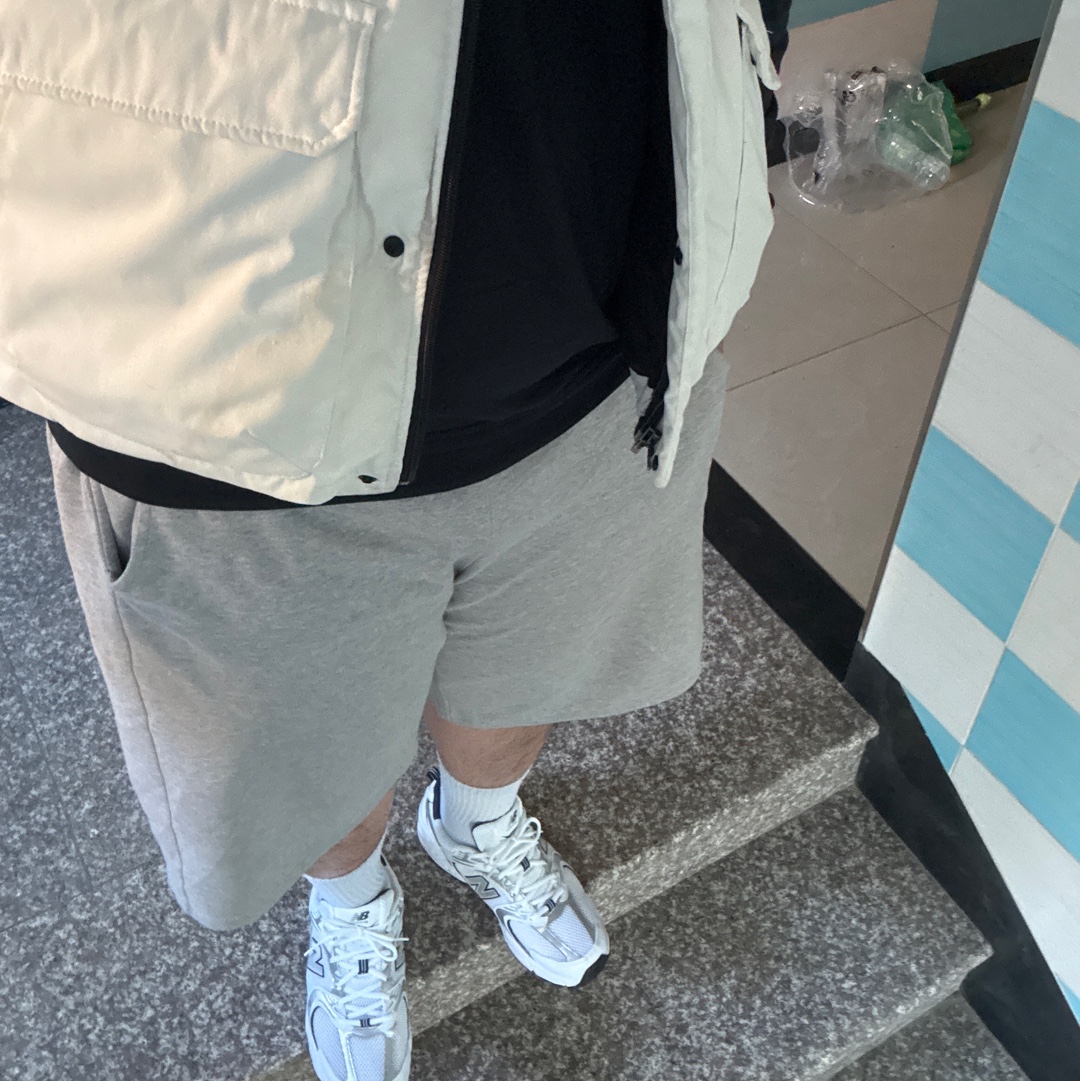New Balance 530 White 착용 스타일