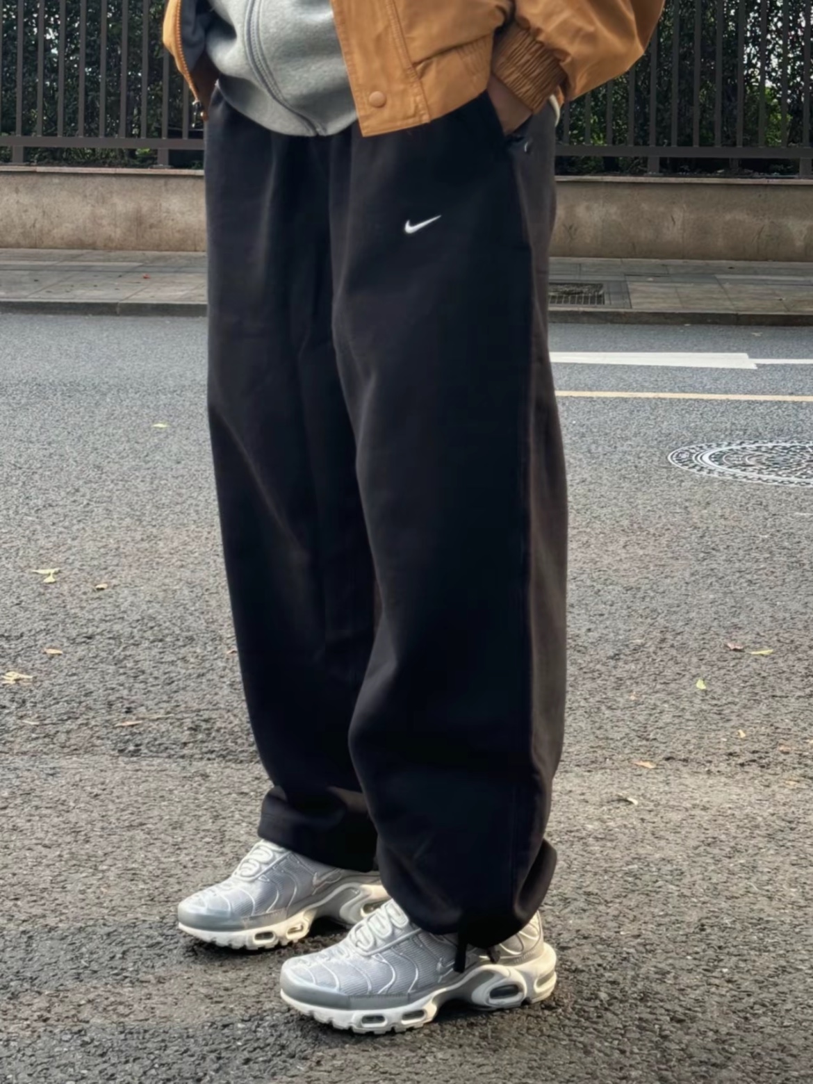 Nike NSW Swoosh Open Hem Fleece Pants Black - Asia 착용 스타일