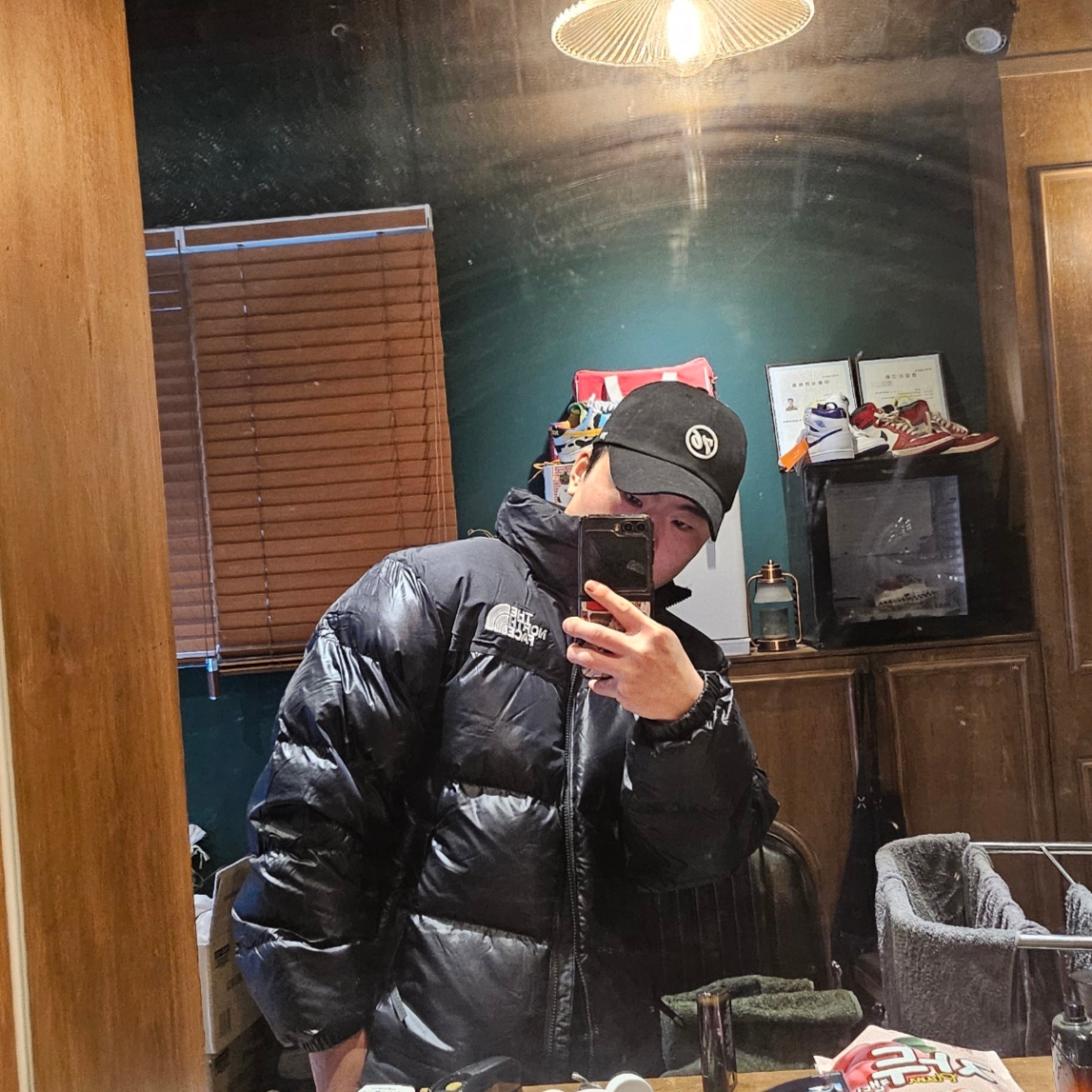 The North Face On Ball Jacket Black 착용 스타일