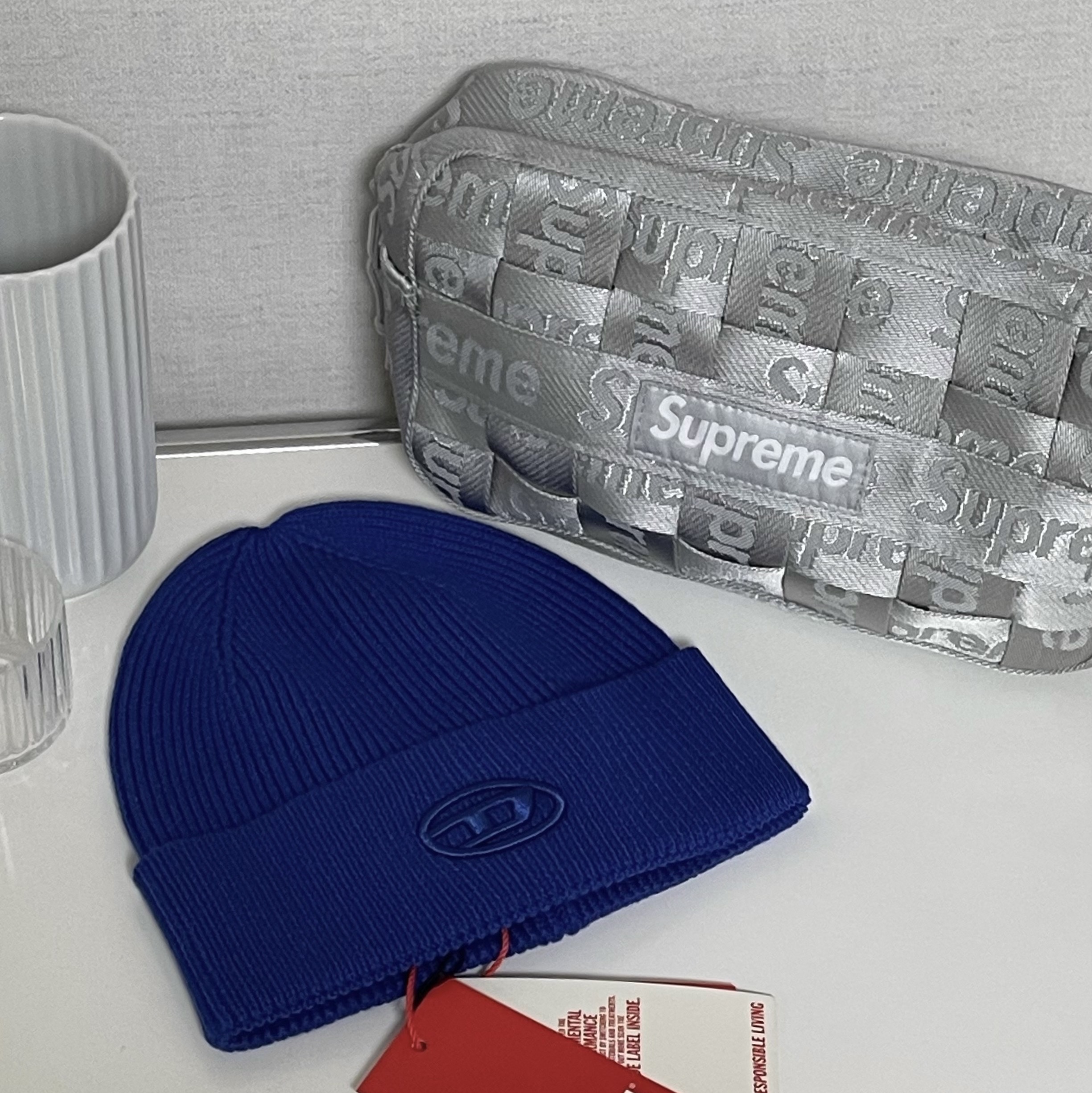 Diesel K-Coder-Fully B Ribbed Beanie with D Embroidery Blue, Supreme Woven Utility Bag Grey - 24SS 착용 스타일 - 2