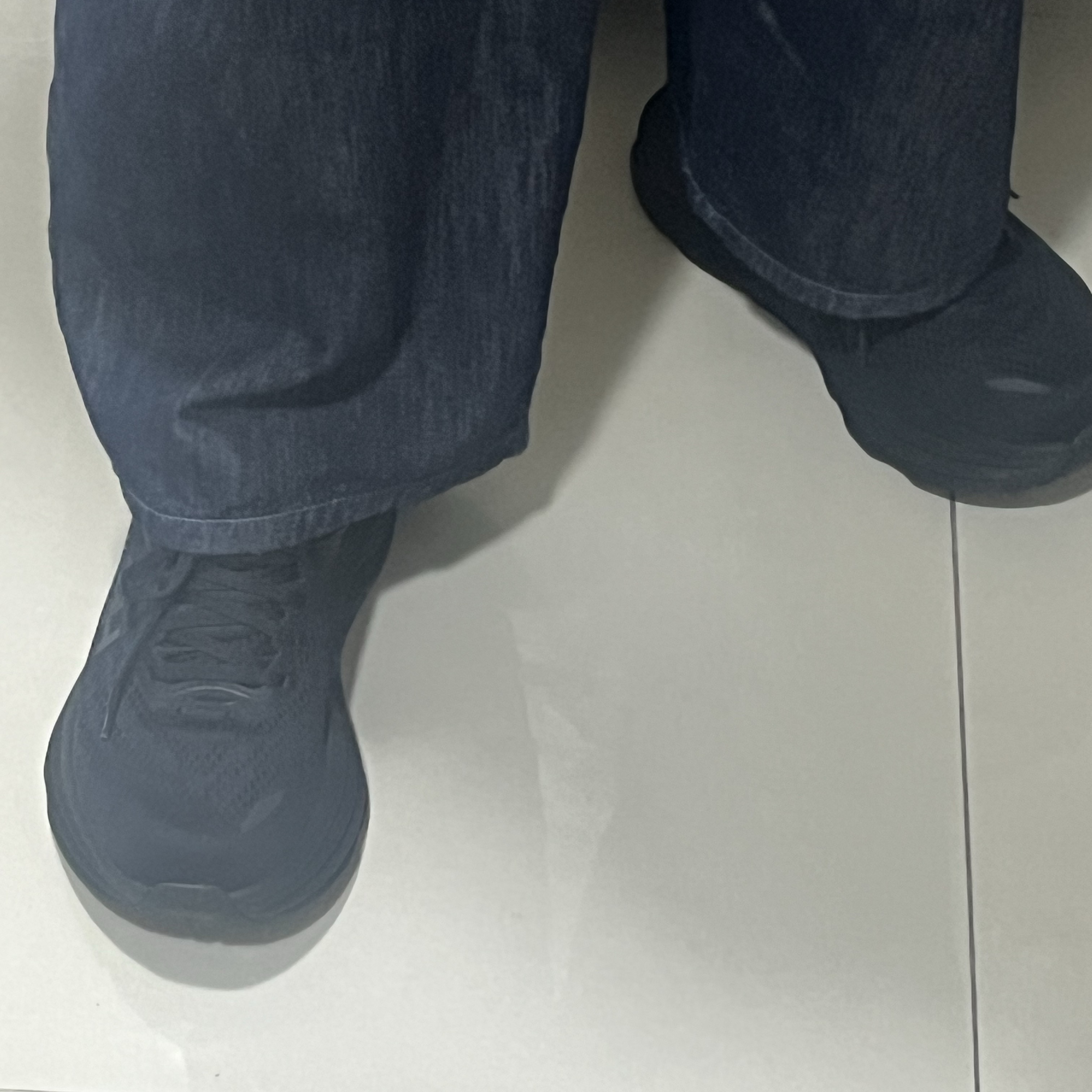 (W) Hoka Bondi 8 Black - Wide 착용 스타일 - 1