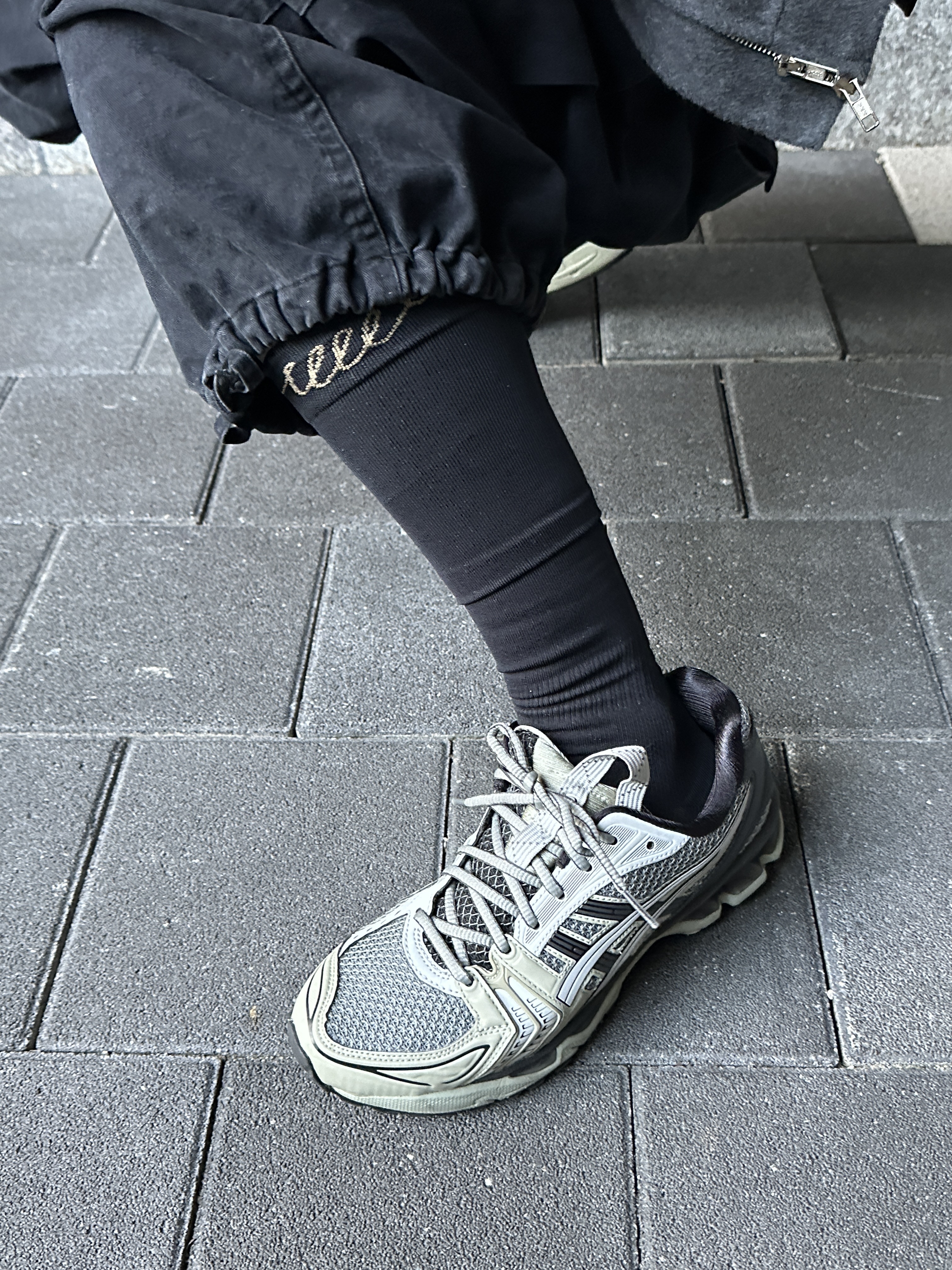 Socks Up Compression Running Knee Socks Black, Asics UB1-S Gel-Kayano 14 Piedmont Grey 착용 스타일 - 6