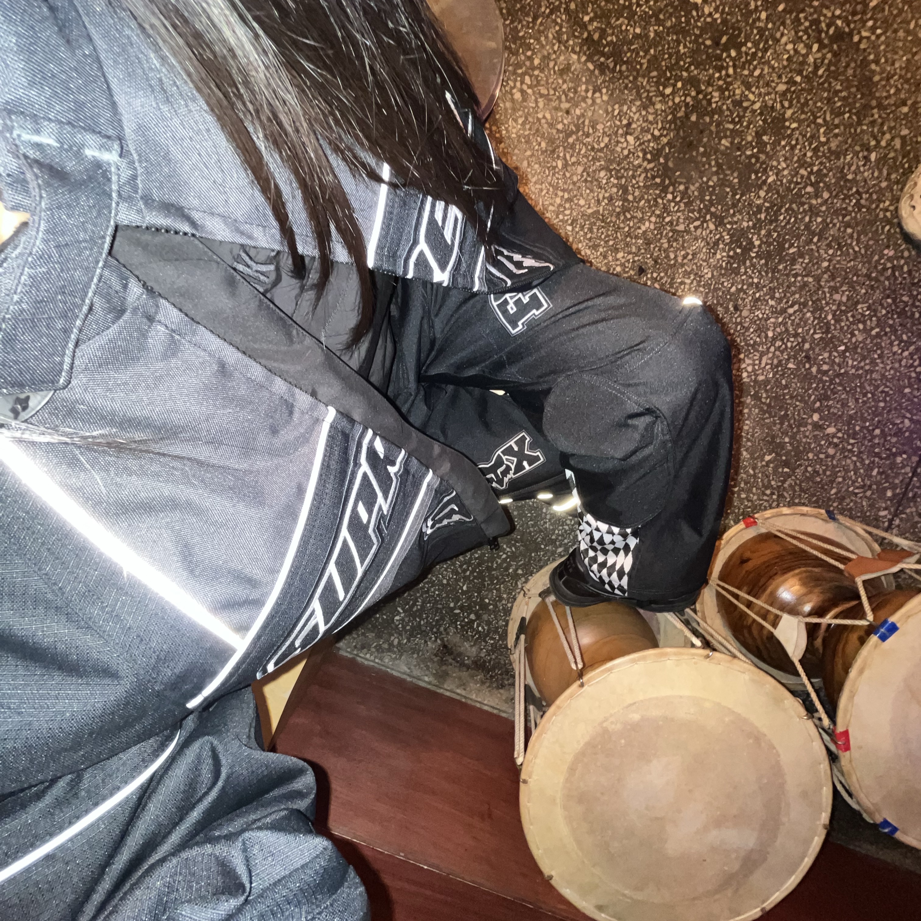 Supreme x Fox Racing Jacket Black - 23FW, Supreme x Fox Racing Pant Black - 23FW 착용 스타일 - 3
