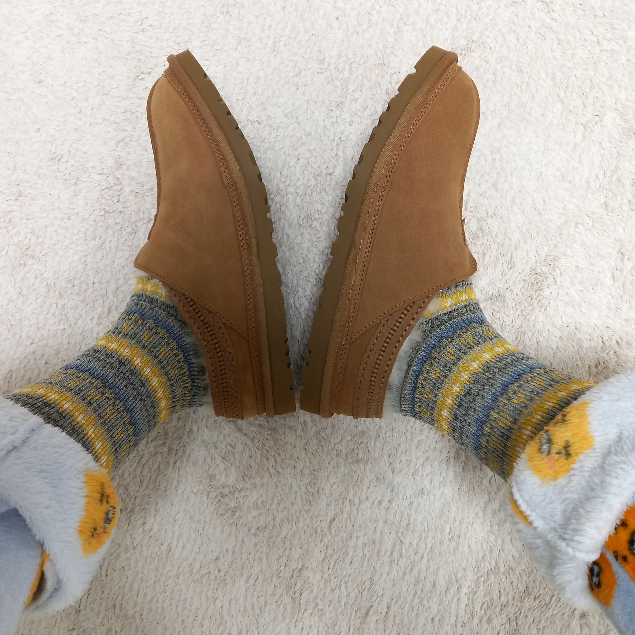 UGG Neuman Chestnut 착용 스타일 - 2