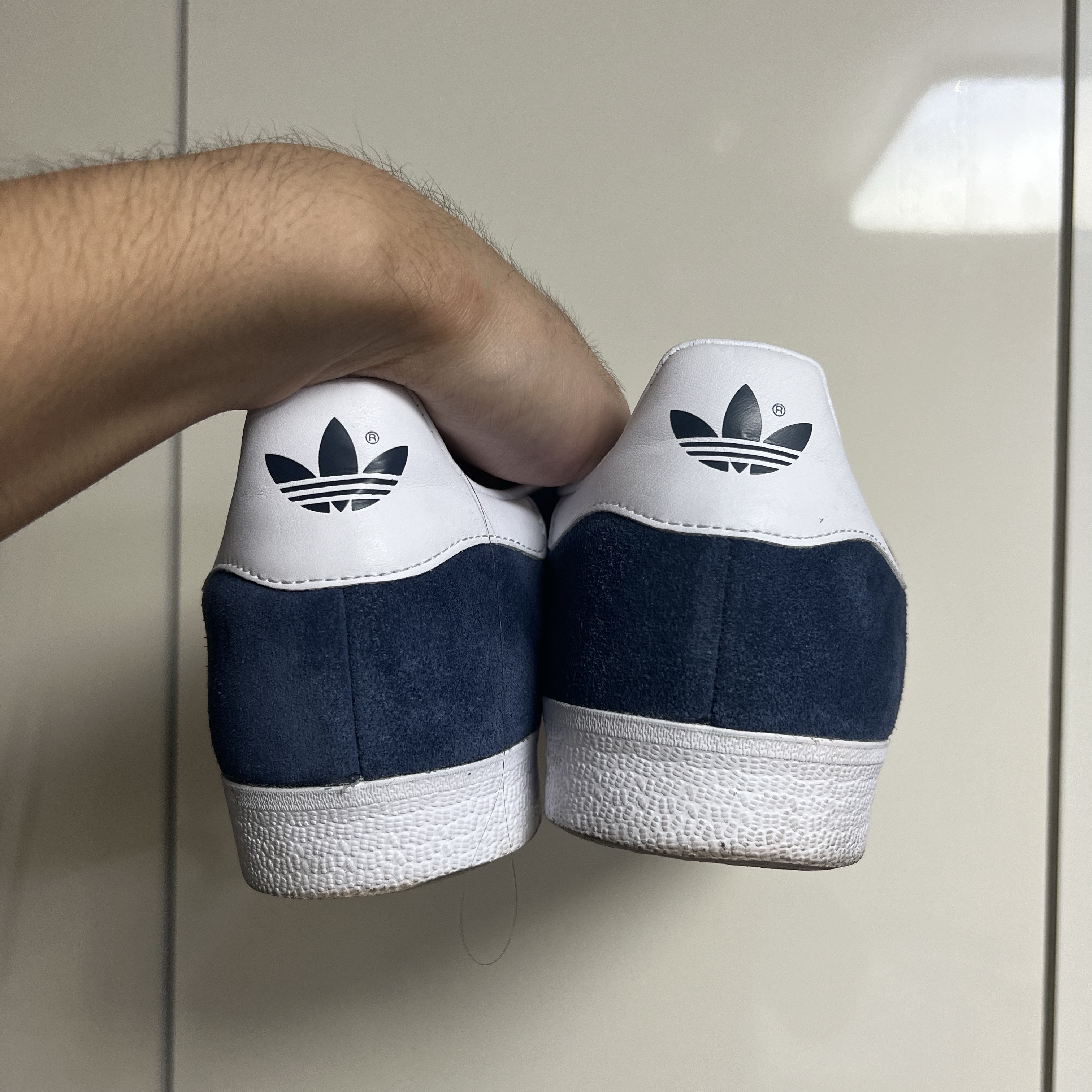 Adidas Gazelle Collegiate Navy 착용 스타일 - 2