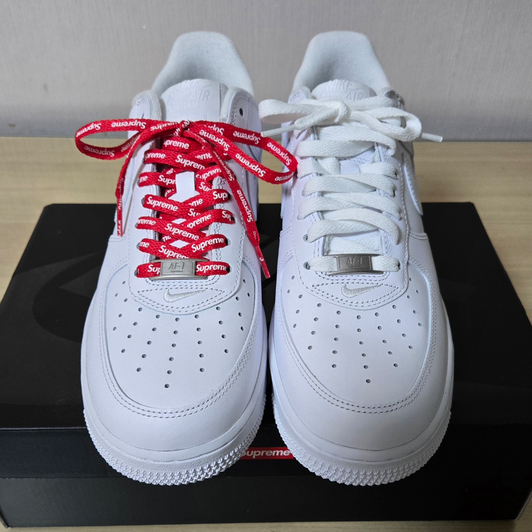 Nike x Supreme Air Force 1 Low White 착용 스타일 - 3