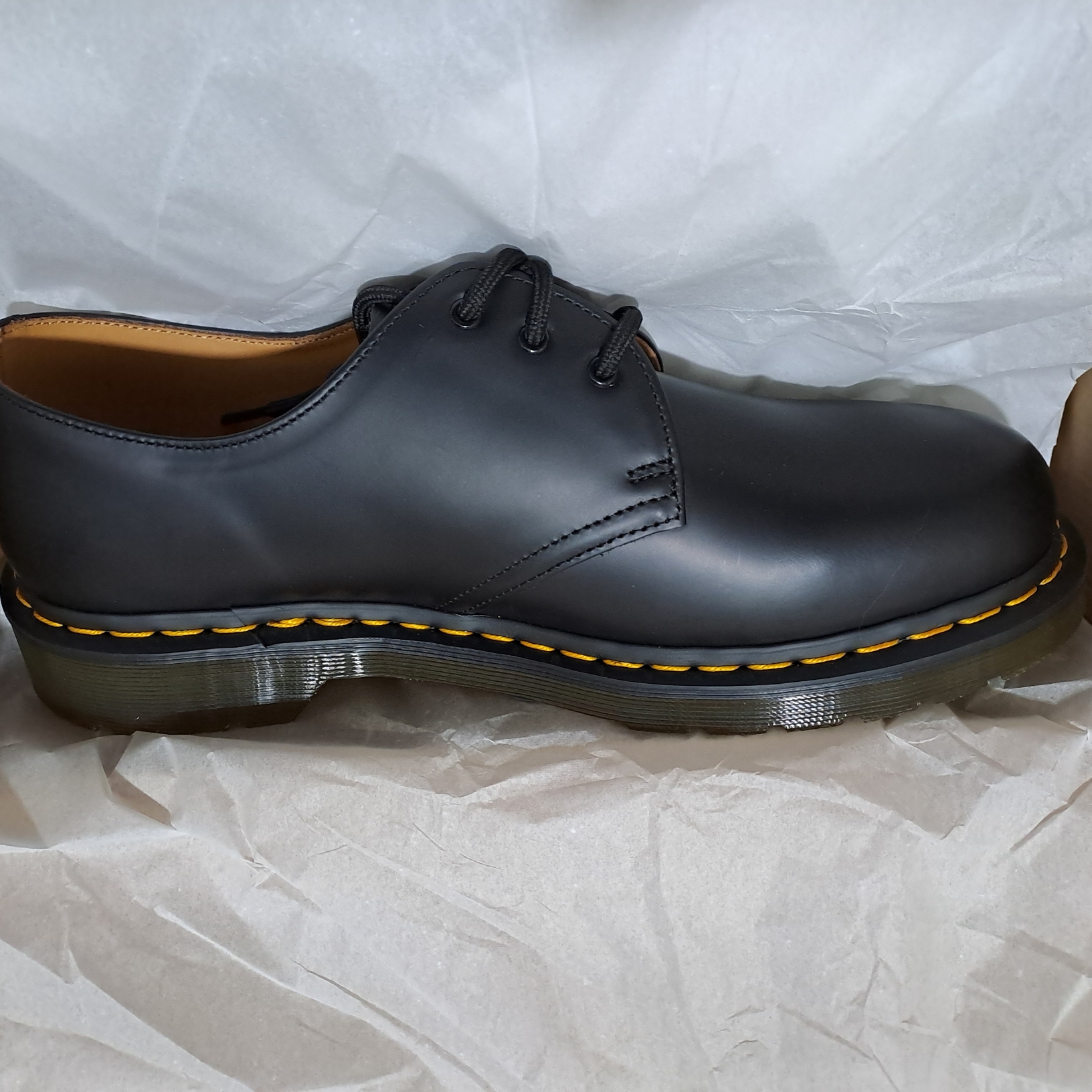 Dr. Martens 1461 Smooth Black 착용 스타일 - 2