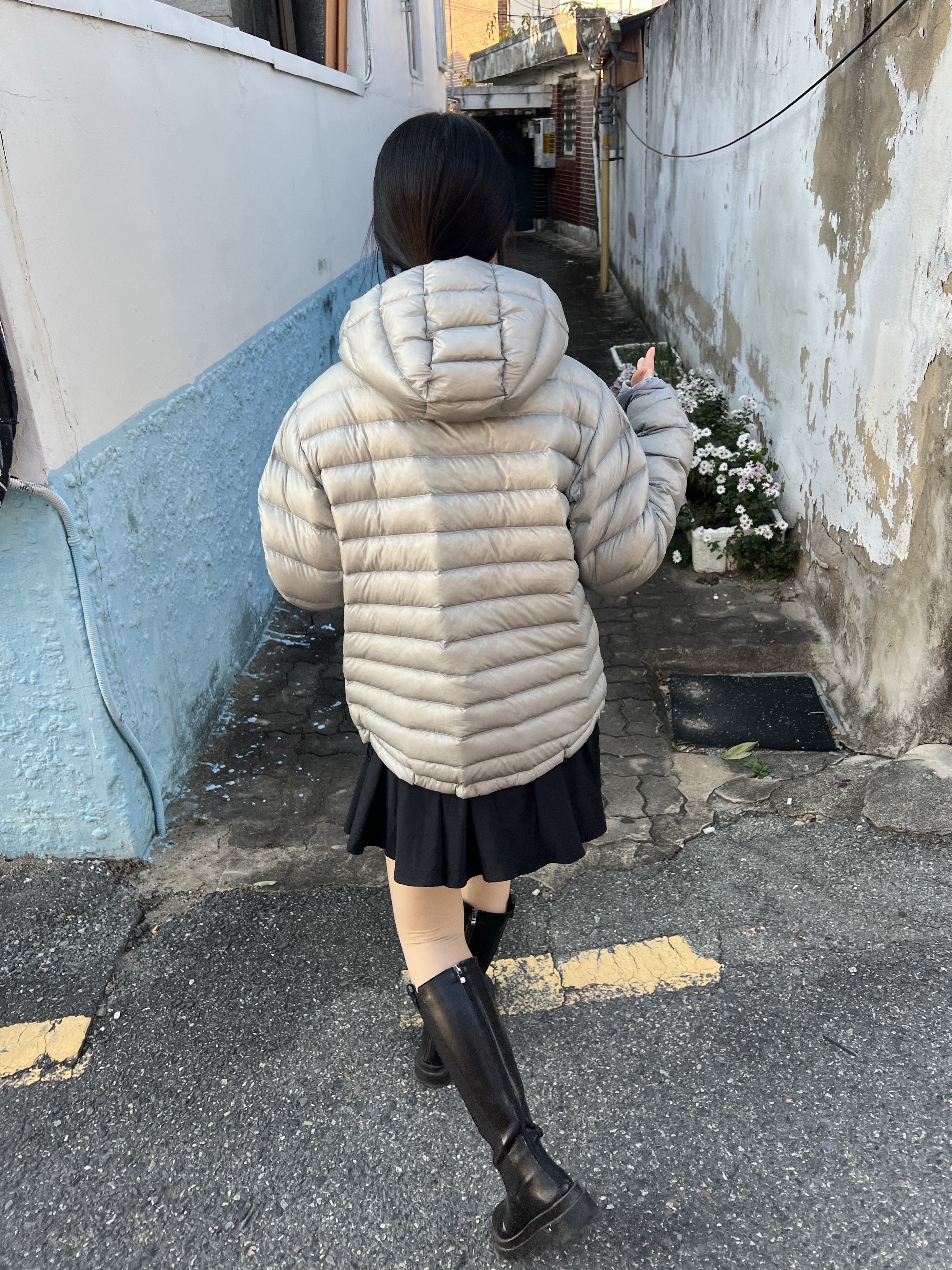Sansan Gear Suffix Puffer Jacket Grey - 24FW 착용 스타일 - 2