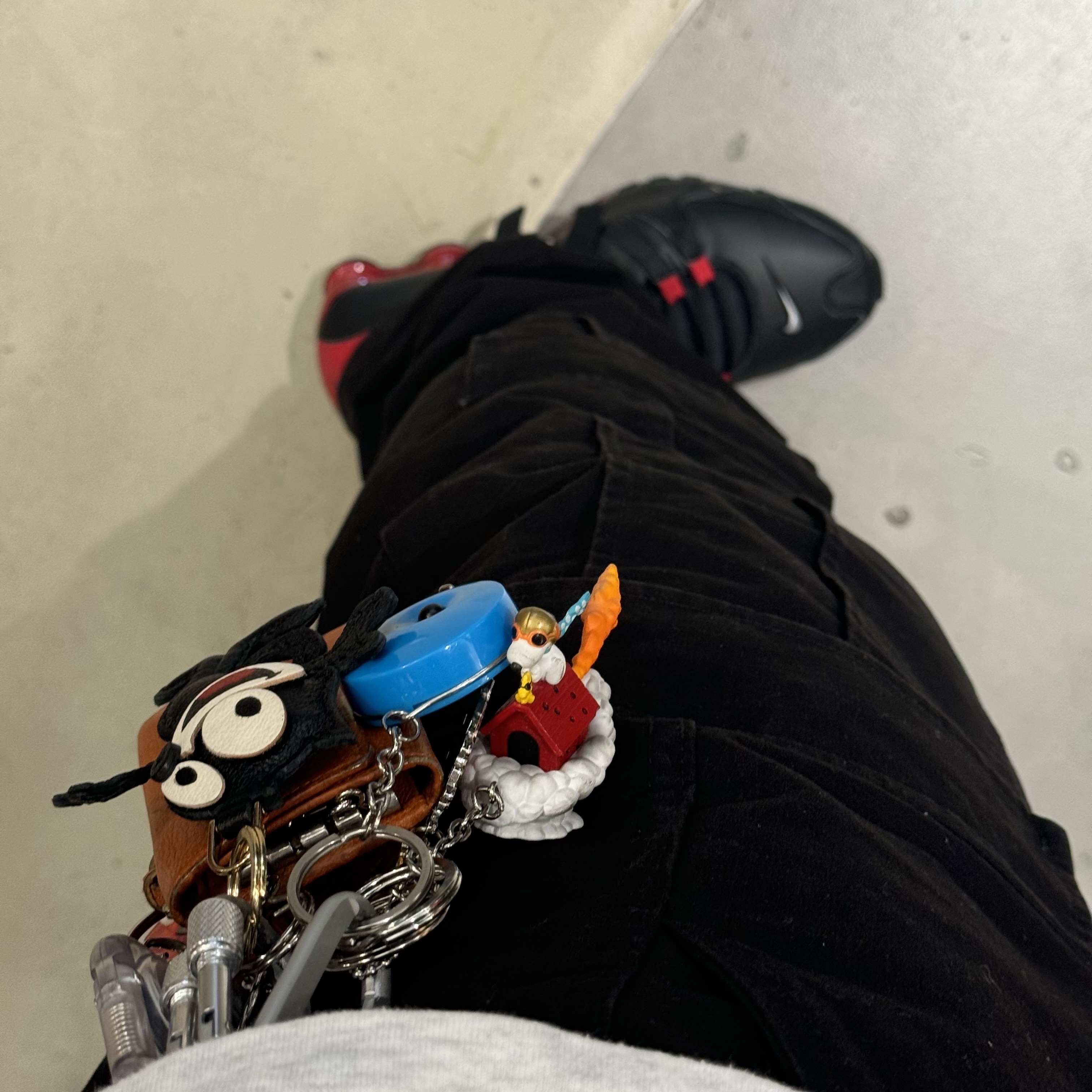 Supreme Gore-Tex Dog Jacket TrueTimber HTC Fall Camo - 24FW, Supreme x Hysteric Glamour Vanson Leathers Jacket Black - 24FW 착용 스타일 - 6