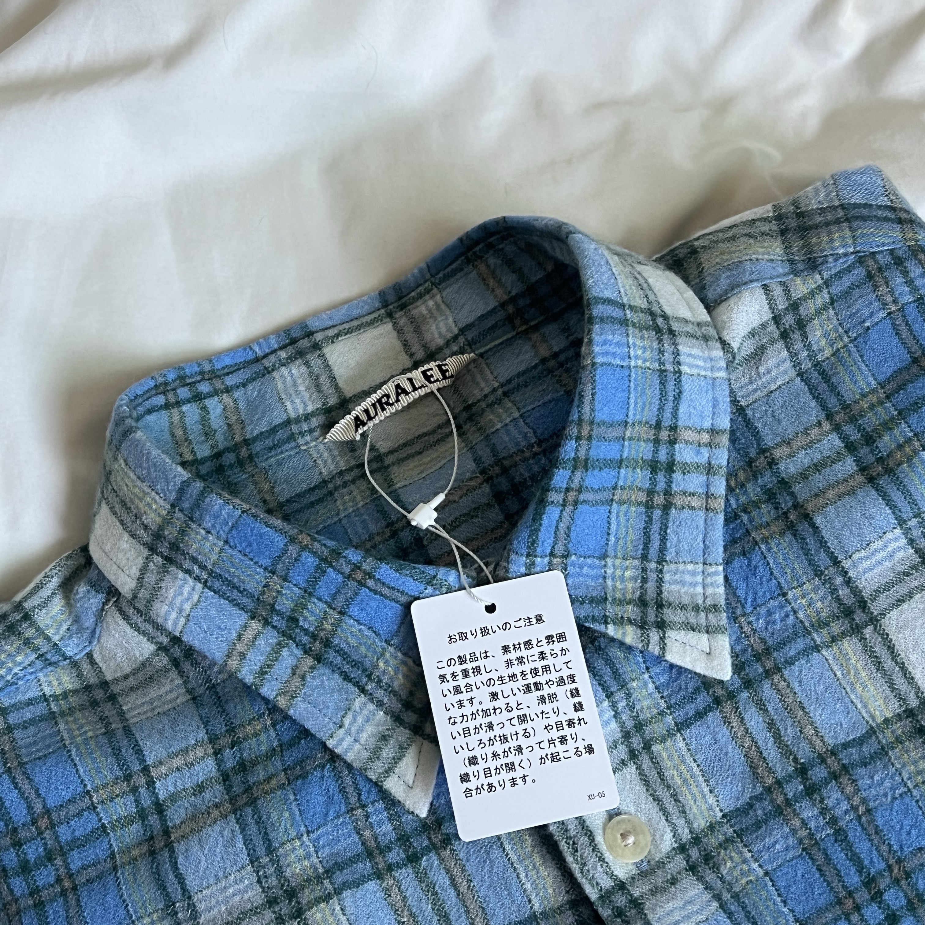 Auralee Airy Wool Check Shirt Blue Check 착용 스타일 - 1