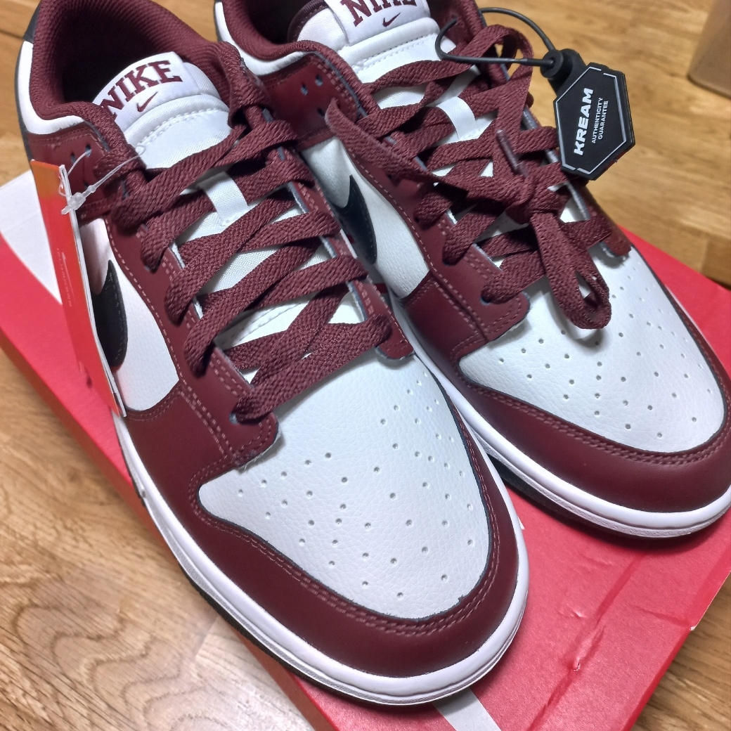 Nike Dunk Low Dark Team Red 착용 스타일