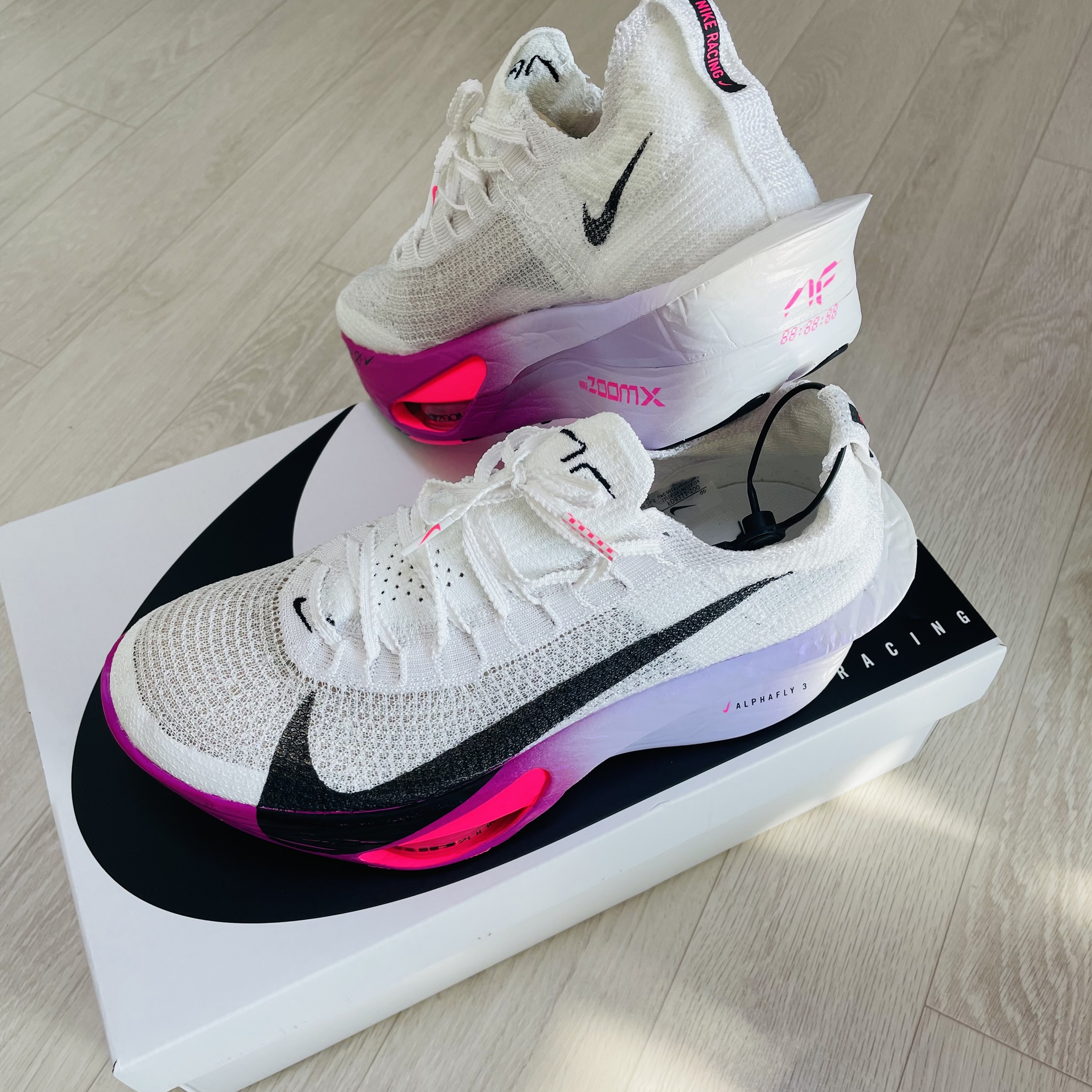 Nike Air Zoom Alphafly Next% 3 Hyper Pink 착용 스타일 - 1