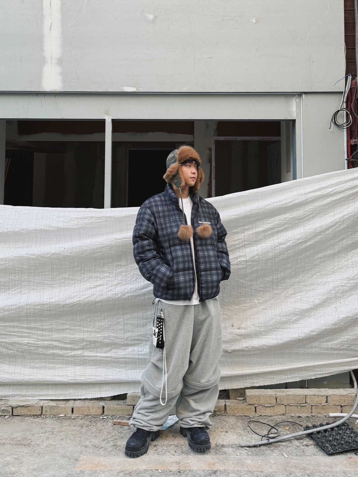 MJD Everyday Heavy Sweat Baggy Pants Melange Grey, MJD Detachable Carpenter Sweat Pants Melange Grey 착용 스타일 - 6
