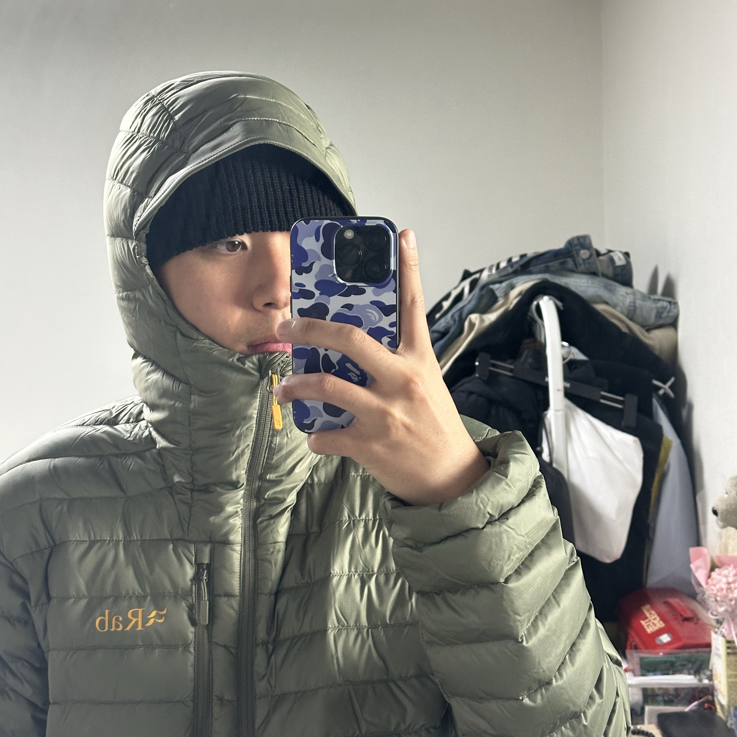 Rab Microlight Alpine Jacket Light Khaki 착용 스타일 - 2