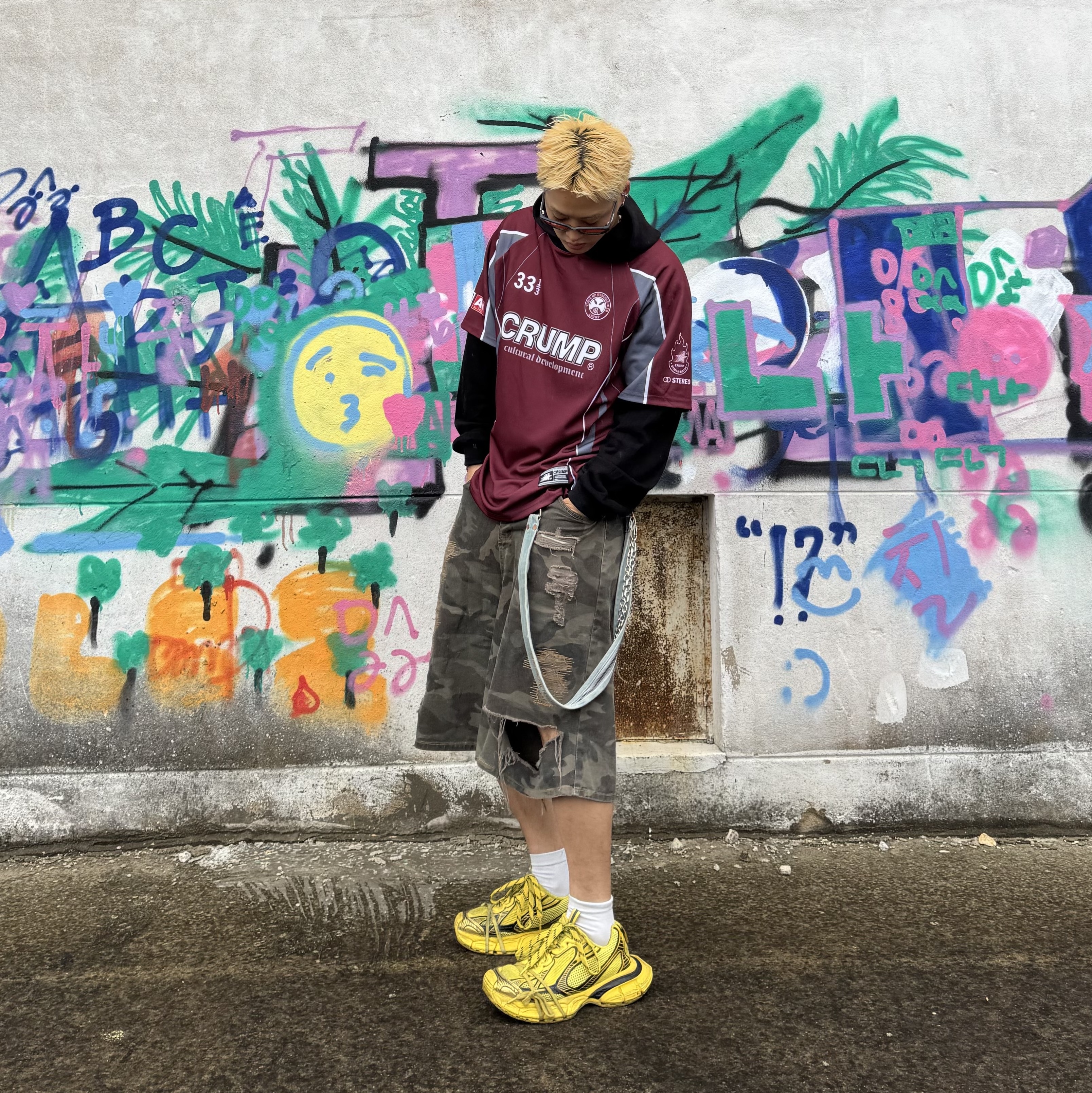 Balenciaga 3XL Sneakers Yellow Black 착용 스타일