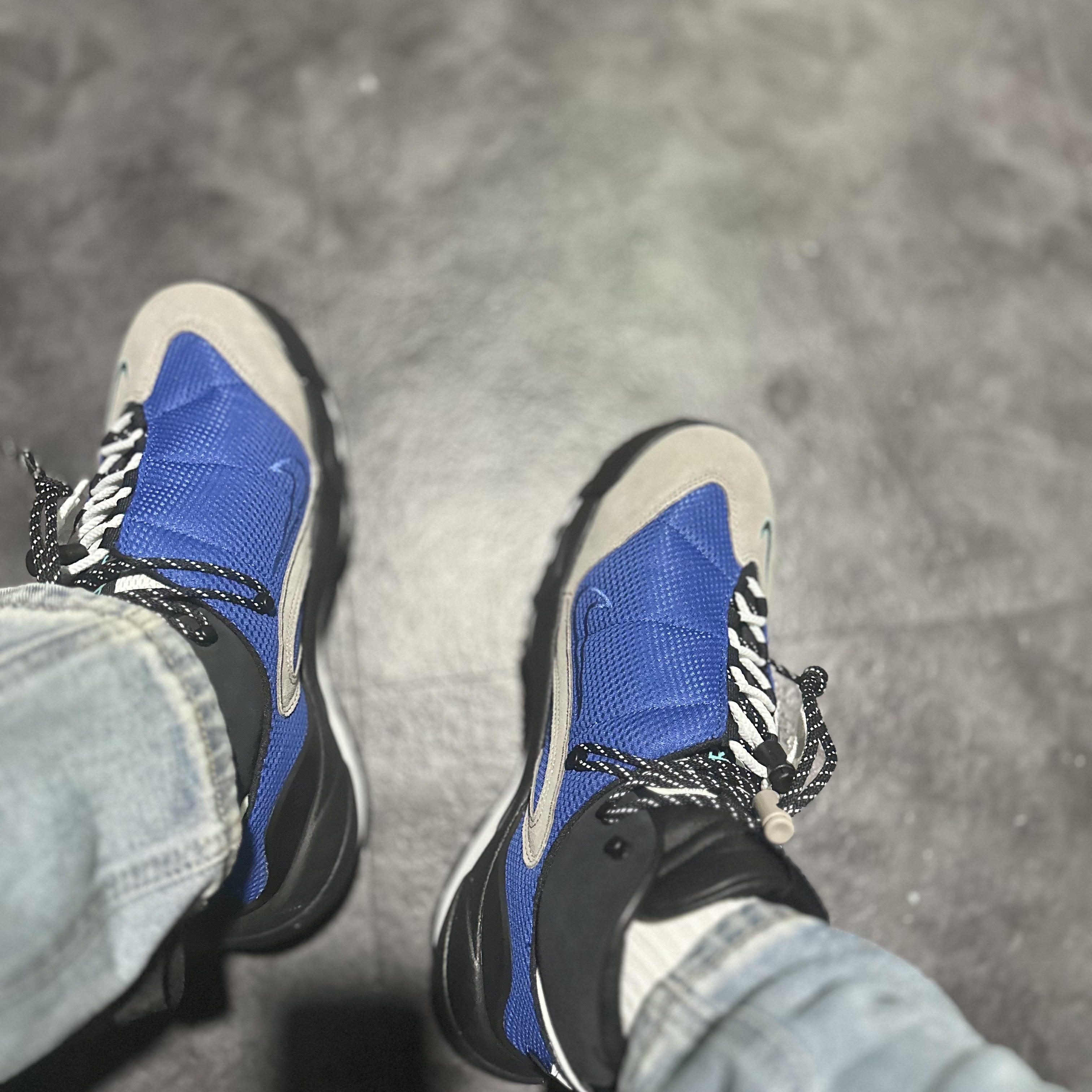 Nike x Sacai Magmascape SP Varsity Royal 착용 스타일 - 2