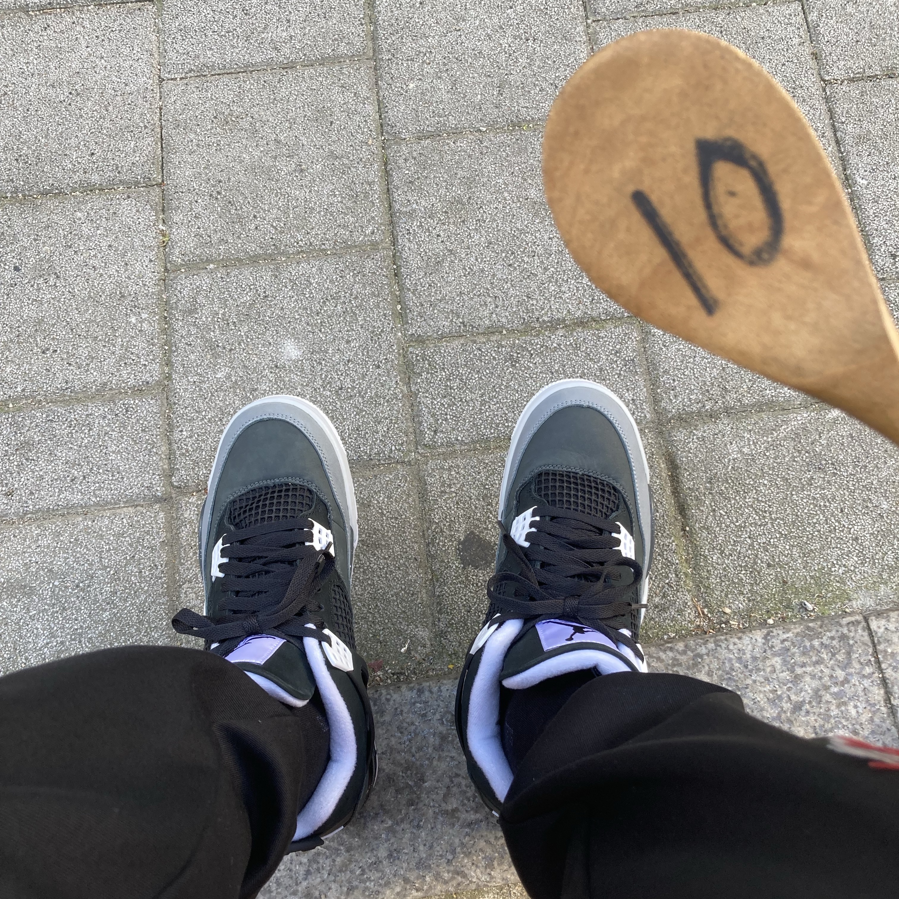 Jordan 4 Retro Fear 2024, (GS) Nike Air More Uptempo Rayguns 착용 스타일 - 2
