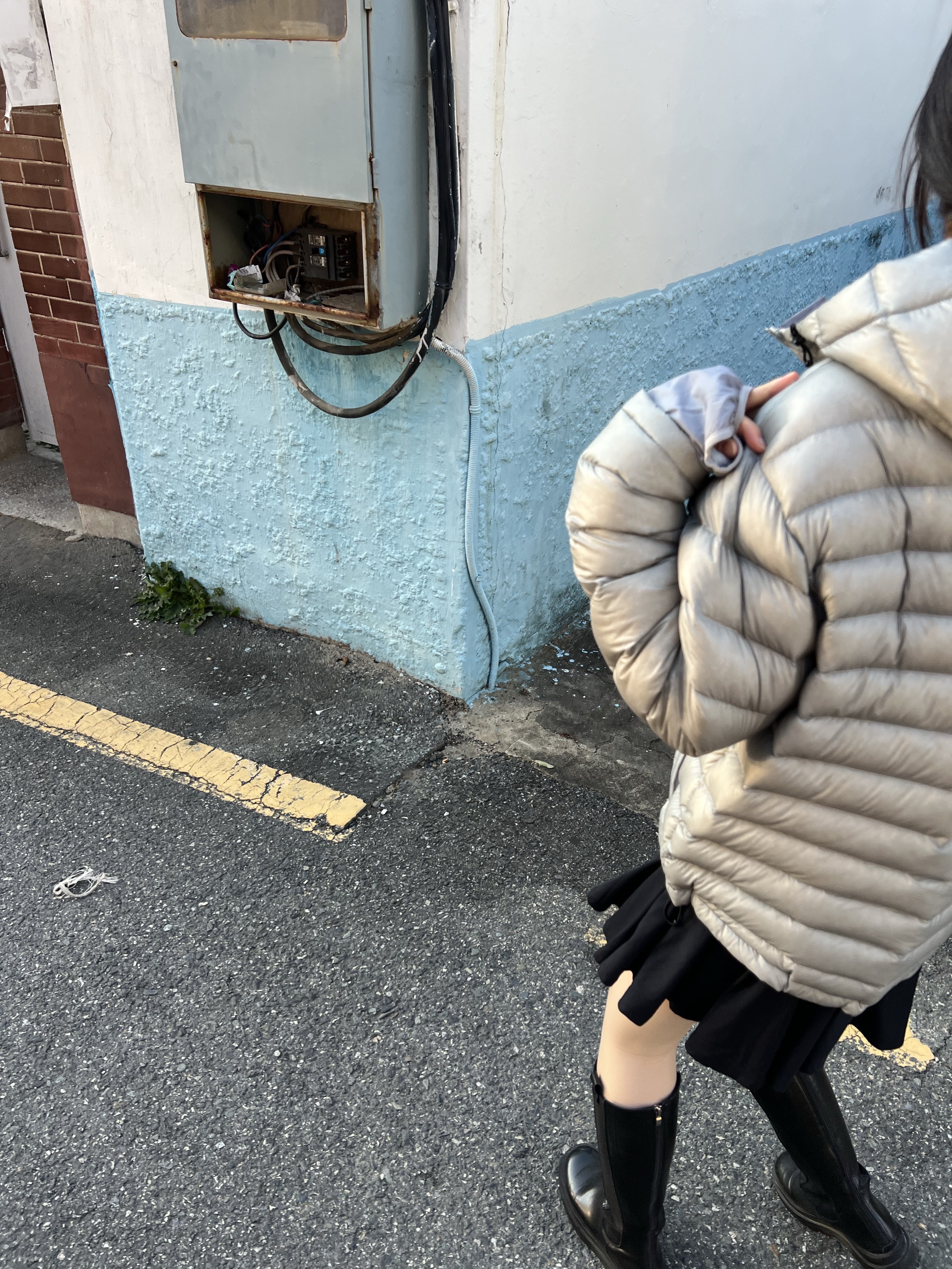 Sansan Gear Suffix Puffer Jacket Grey - 24FW 착용 스타일 - 1