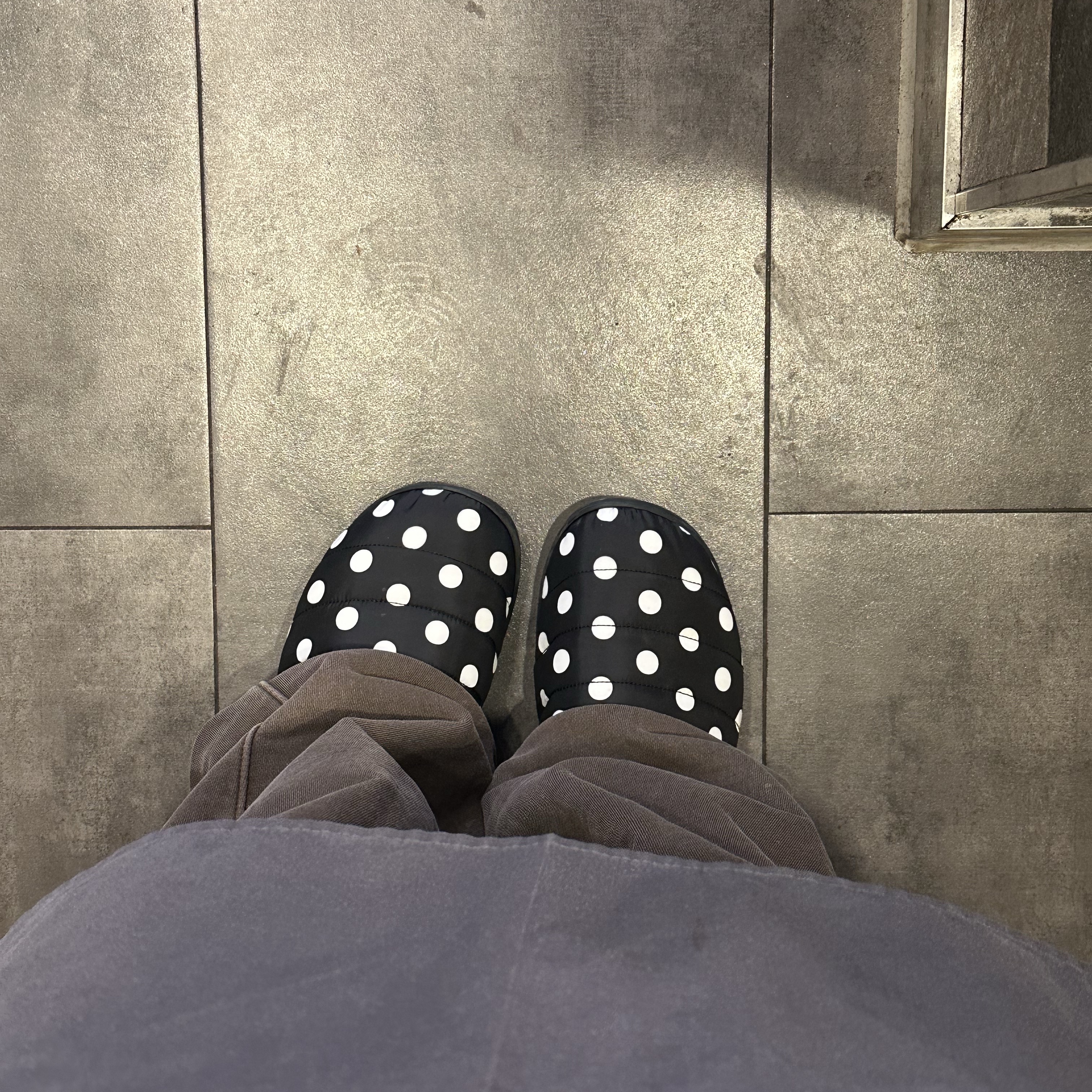 Subu Permanent F-Line Dots 착용 스타일