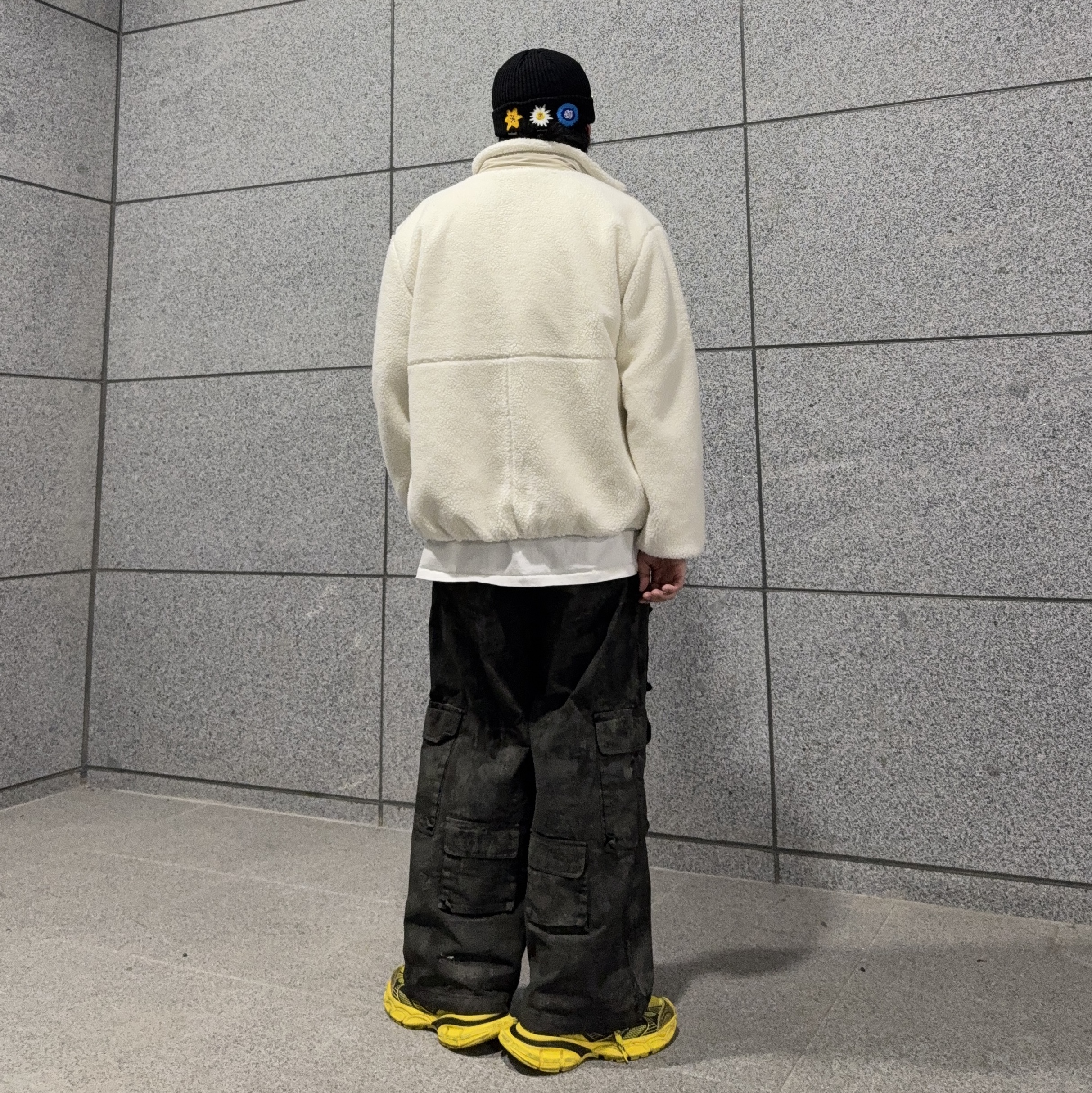 Undermycar Harban Rough Dirty Painting Wide Cargo Pants Lint - 23SS, BAPE 1st Camo Katakana T-Shirts White Yellow 착용 스타일 - 5
