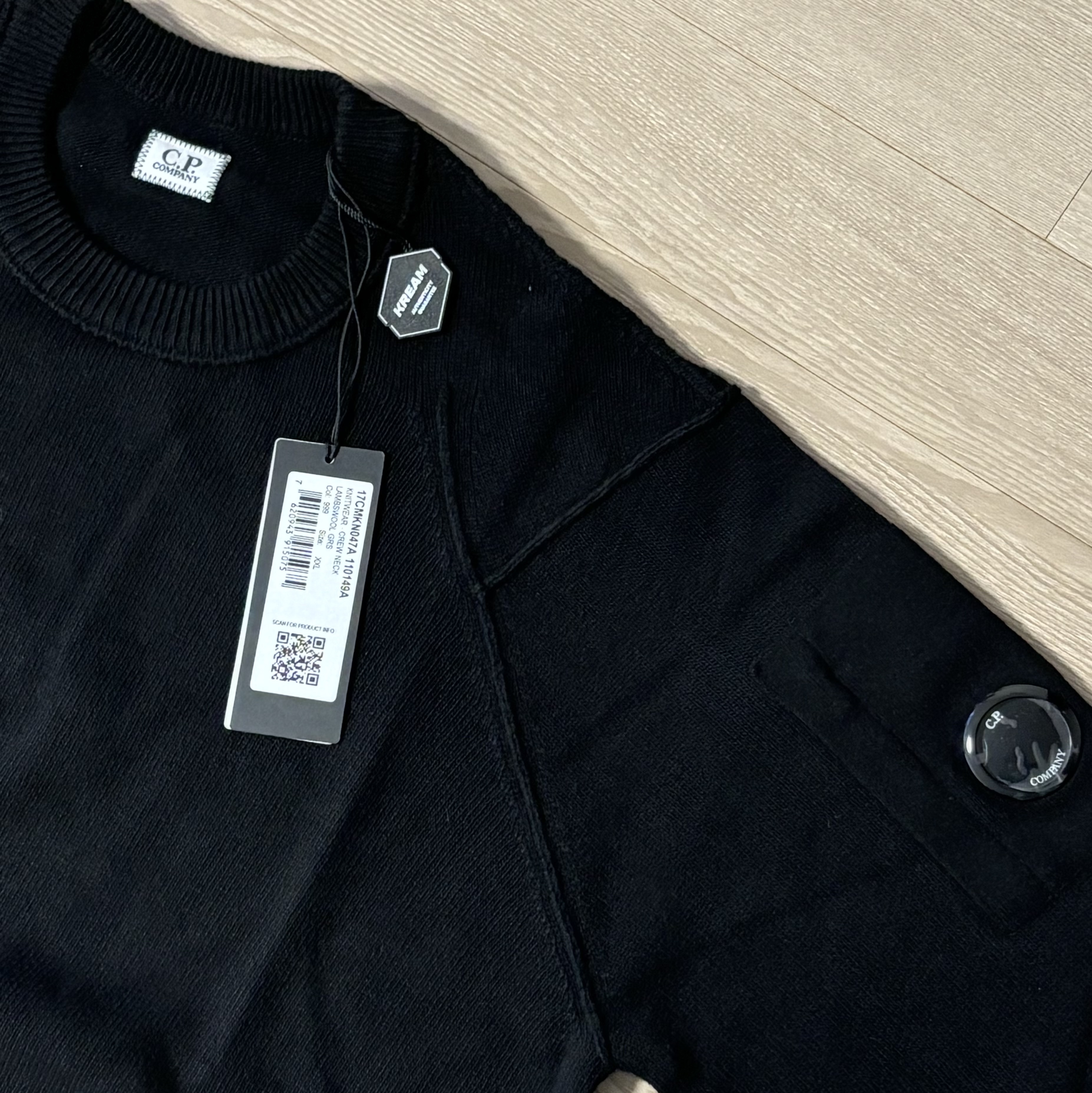 C.P. Company Lambswool GRS Crew Neck Knit Black - 24FW 착용 스타일 - 1