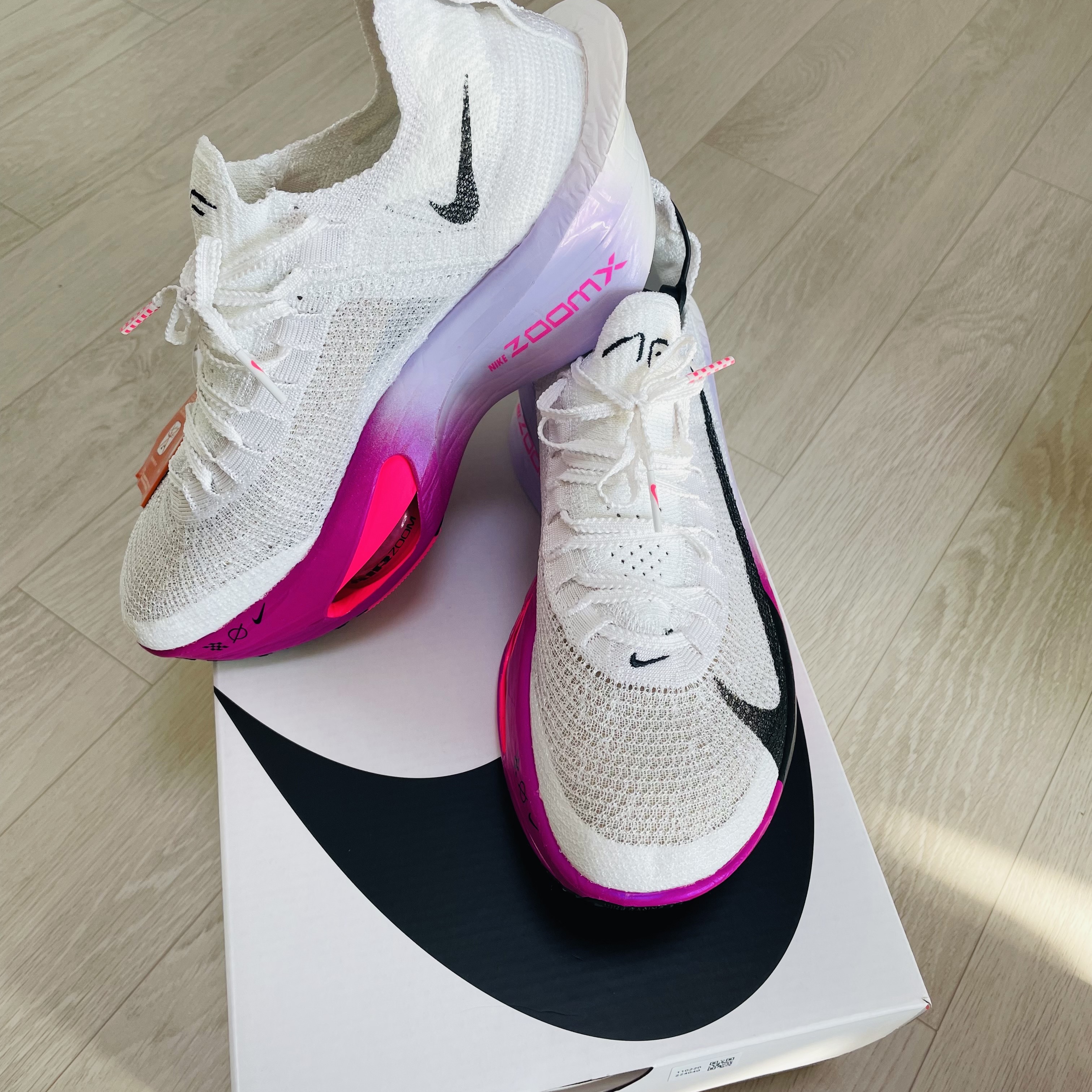 Nike Air Zoom Alphafly Next% 3 Hyper Pink 착용 스타일 - 3