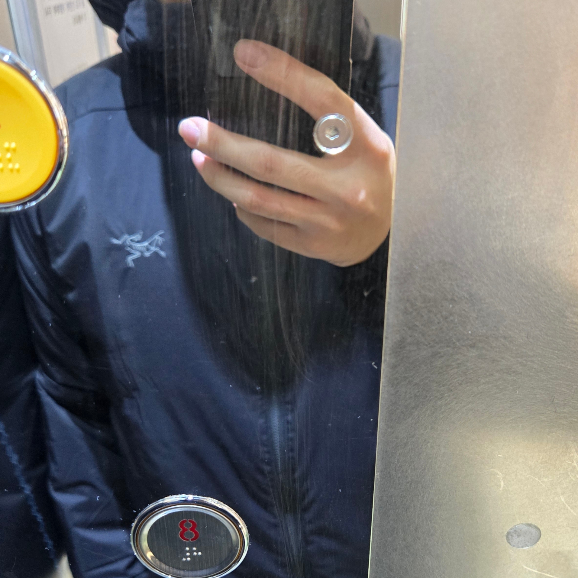 Arc'teryx Atom Heavyweight Hoody Black 착용 스타일