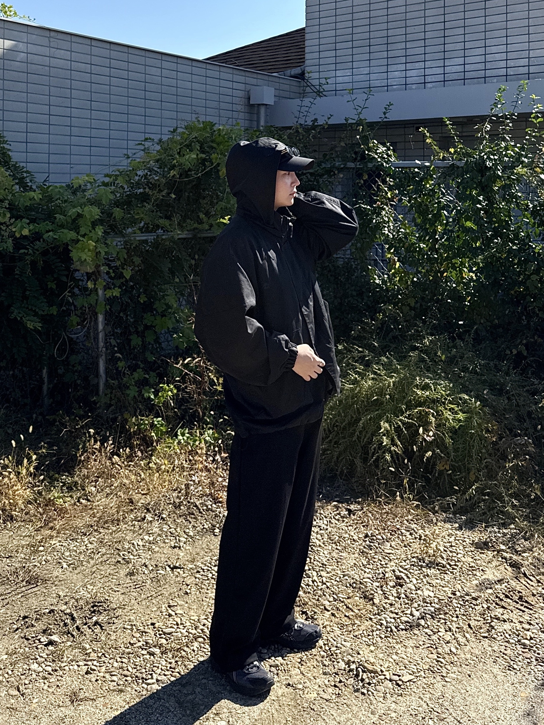 On Running Lightweight Cap Black, Polyteru Human Index Human Loosed Half Zip Knit Gray 착용 스타일 - 4