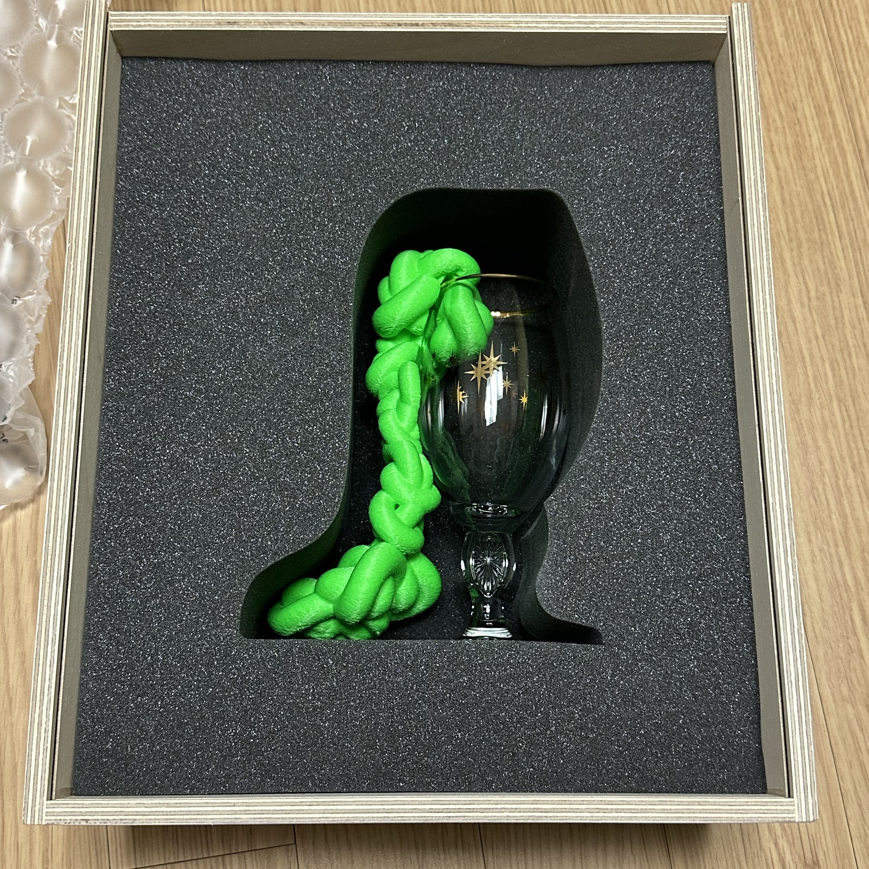 Stella Artois Art Piece Edition #3. Kwangho Lee 착용 스타일