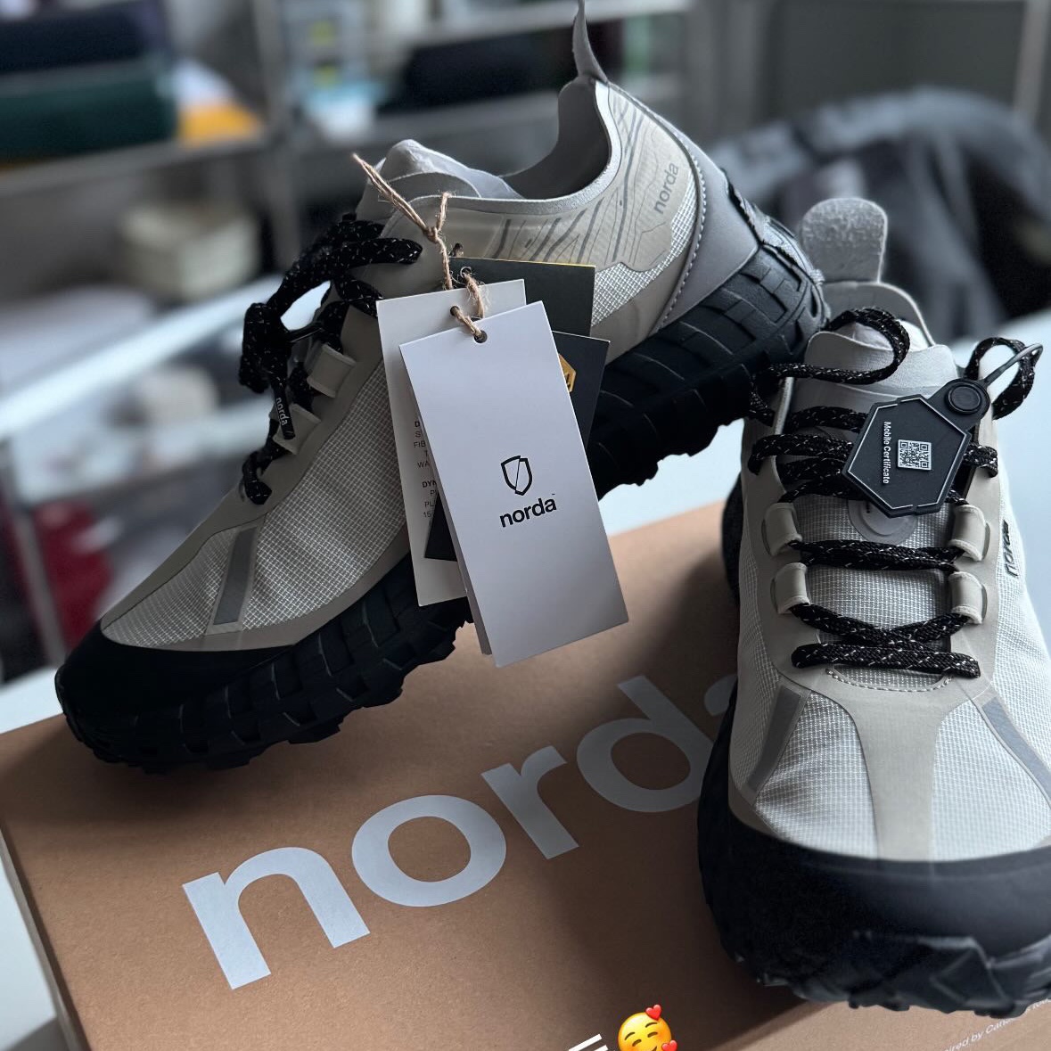 Norda 001/A Cinder 착용 스타일