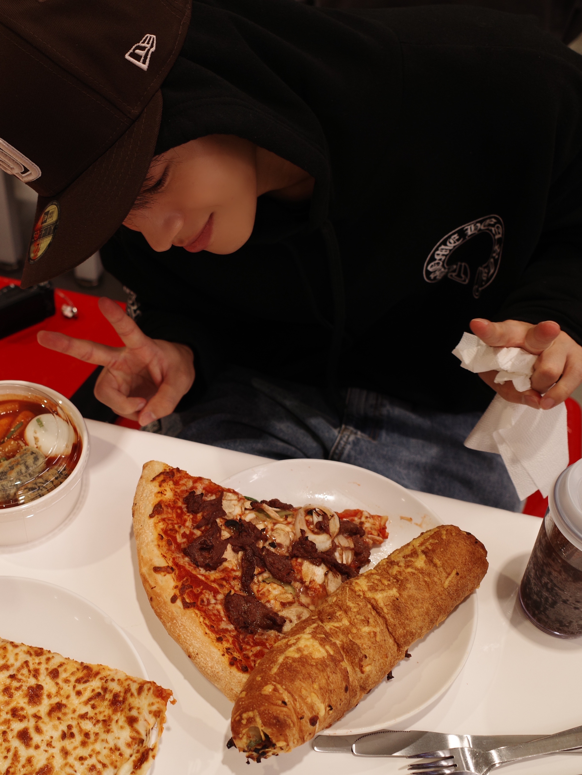 Converse x Drkshdw Turbowpn Black Cream, Chrome Hearts Horseshoe Floral Hoodie Black 착용 스타일 - 3