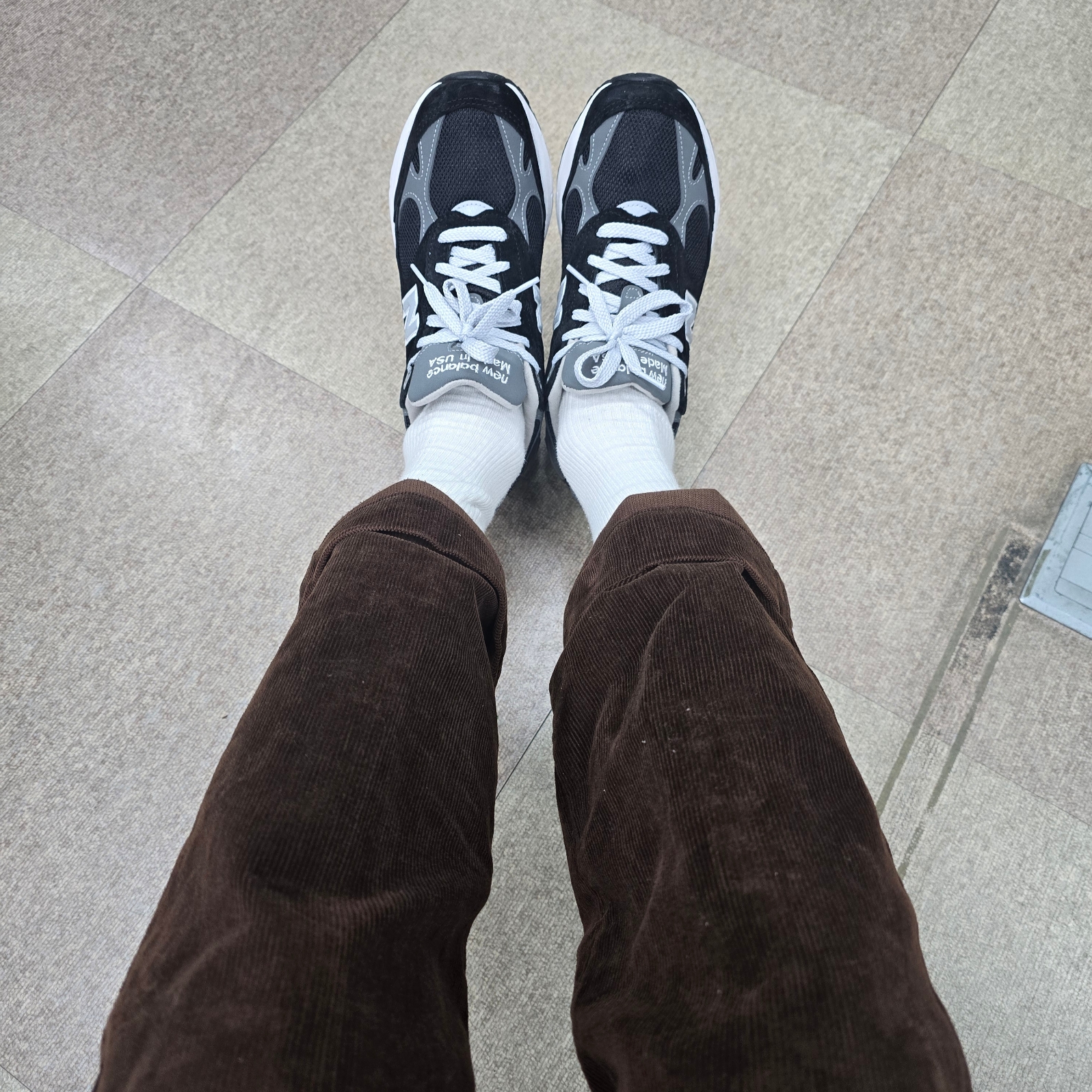 New Balance 993 Made in USA Black - D Standard 착용 스타일