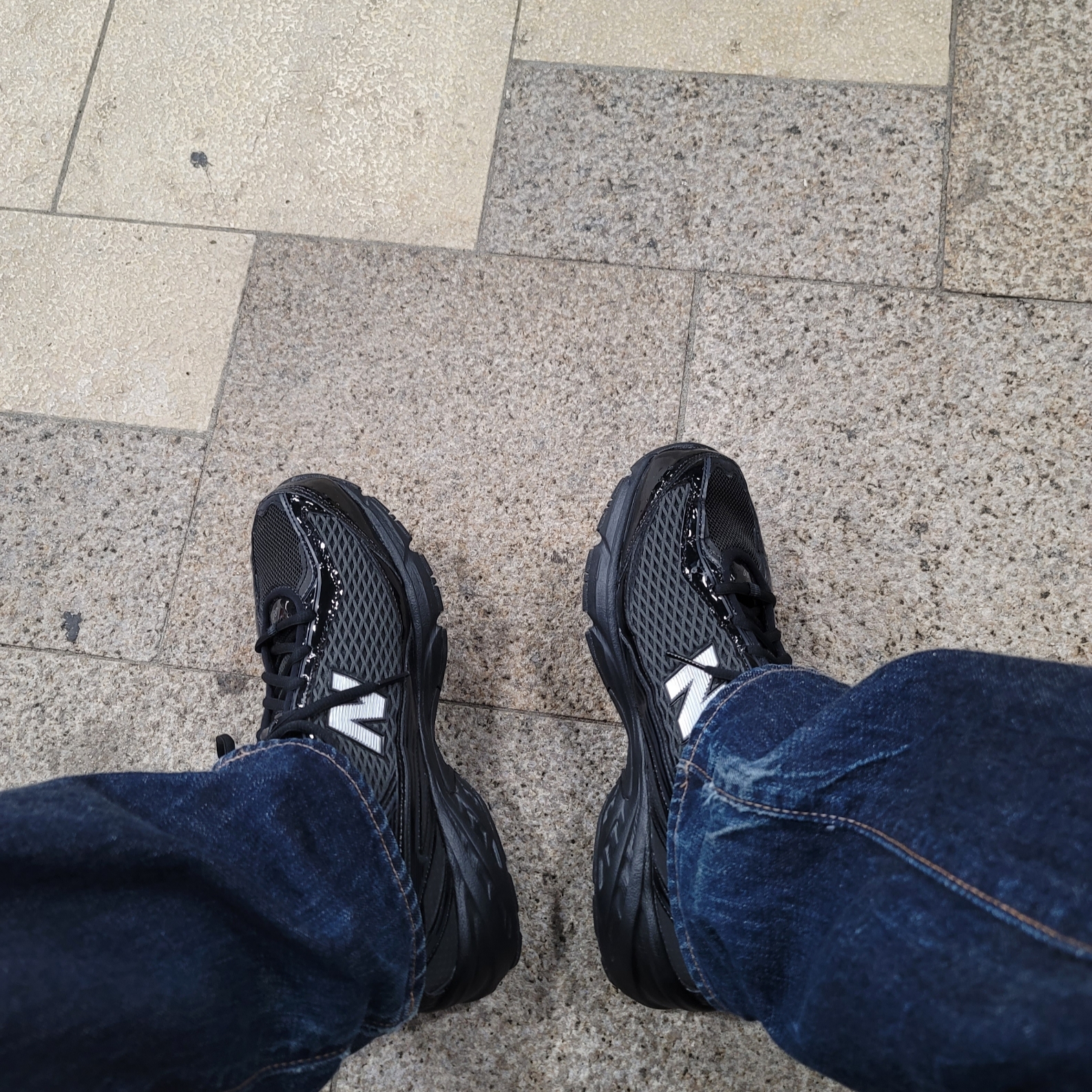 New Balance 509 Black 착용 스타일