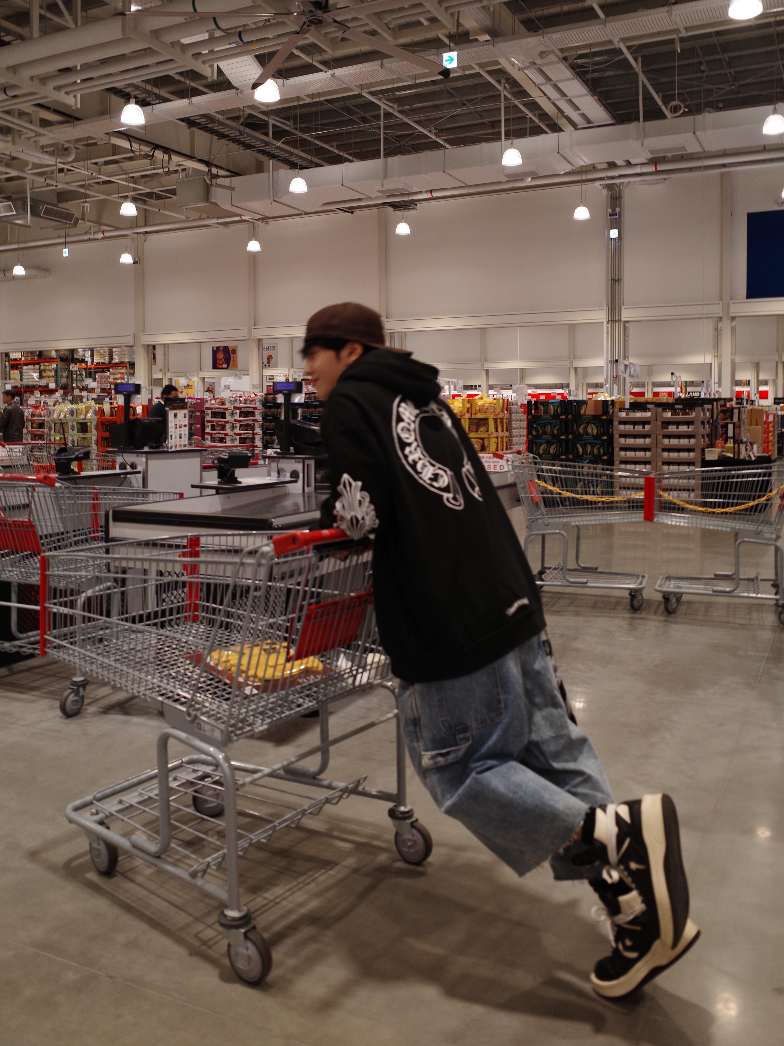 Converse x Drkshdw Turbowpn Black Cream, Chrome Hearts Horseshoe Floral Hoodie Black 착용 스타일 - 2