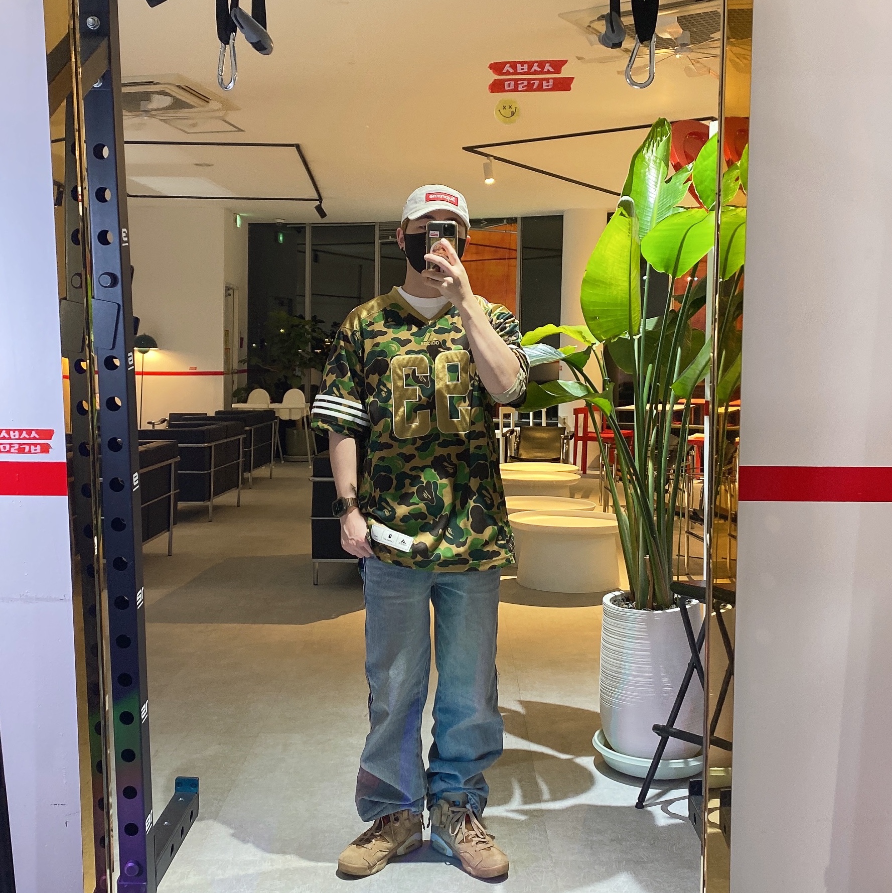 Supreme Ventile Camp Cap White - 23SS, Jordan 6 x Travis Scott Retro SP British Khaki 착용 스타일