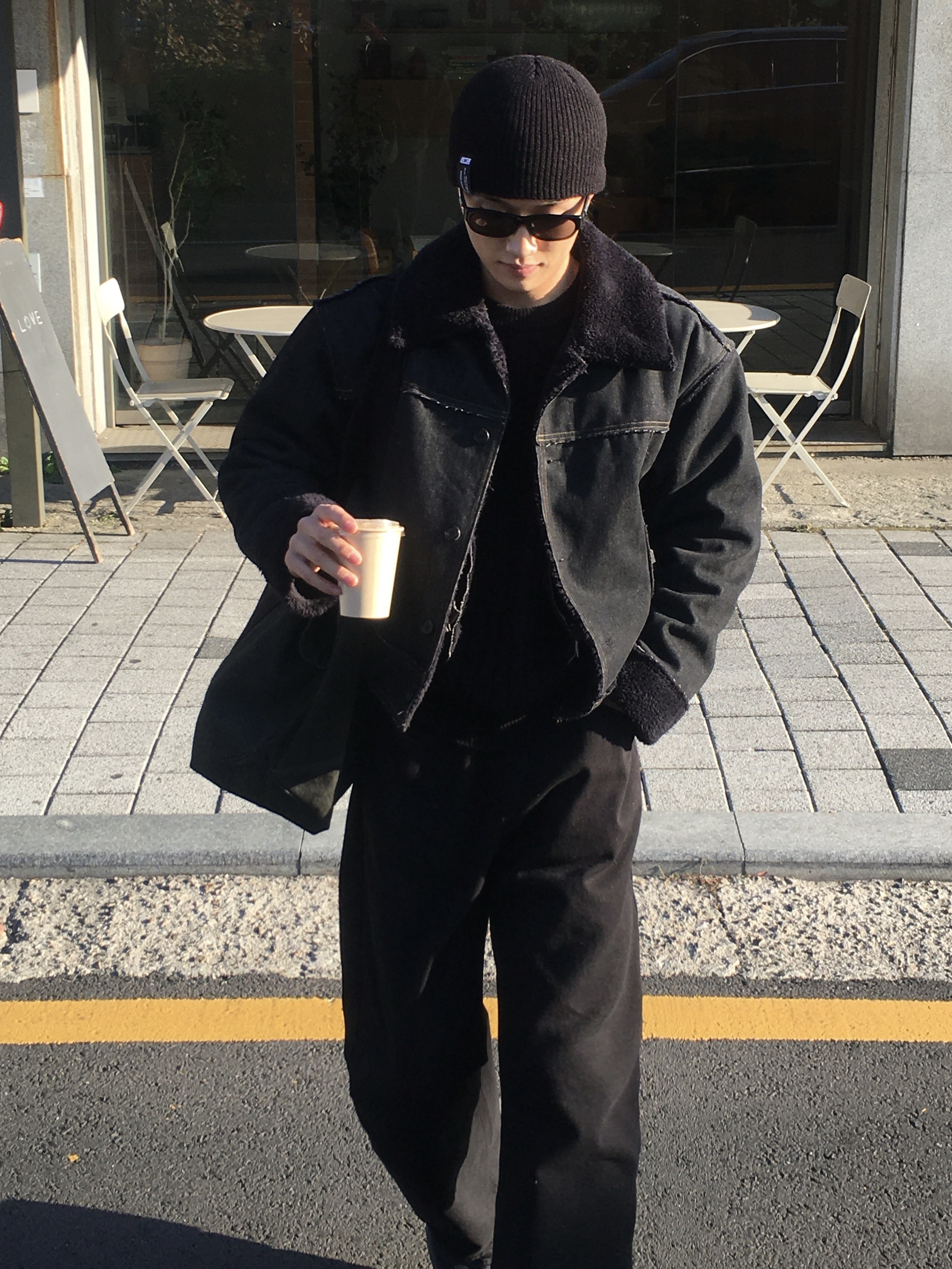 Salomon RX Snug Black Magnet, Stussy Canvas Extra Large Tote Bag Washed Black 착용 스타일 - 2