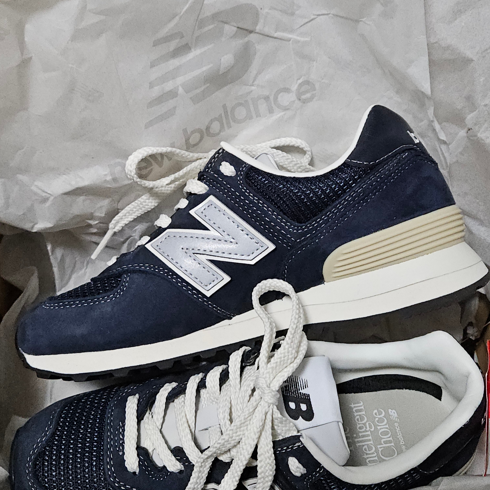 New Balance x Pottery 574 Premium Hard Navy 착용 스타일