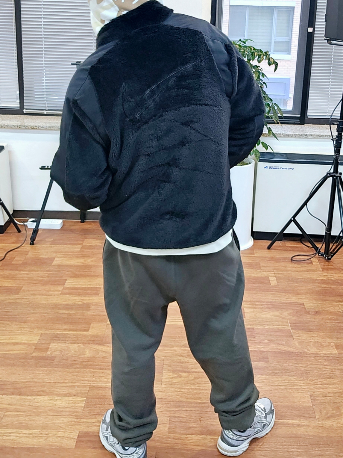 Nike x Drake Nocta NRG Polar Fleece Jacket - US/EU, Asics Gel-1130 Oyster Grey Clay Grey 착용 스타일 - 3